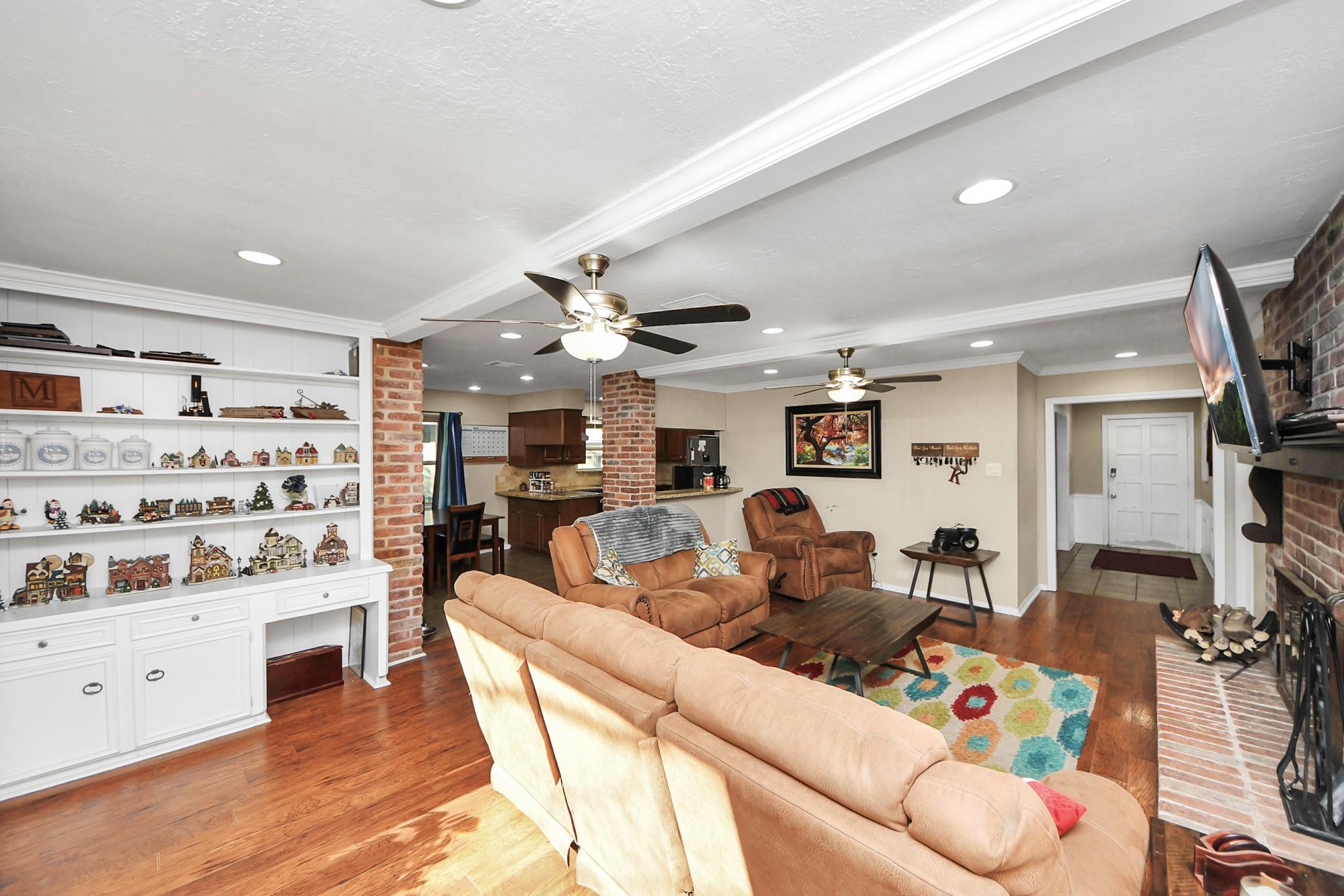 902 Old Mill Lane