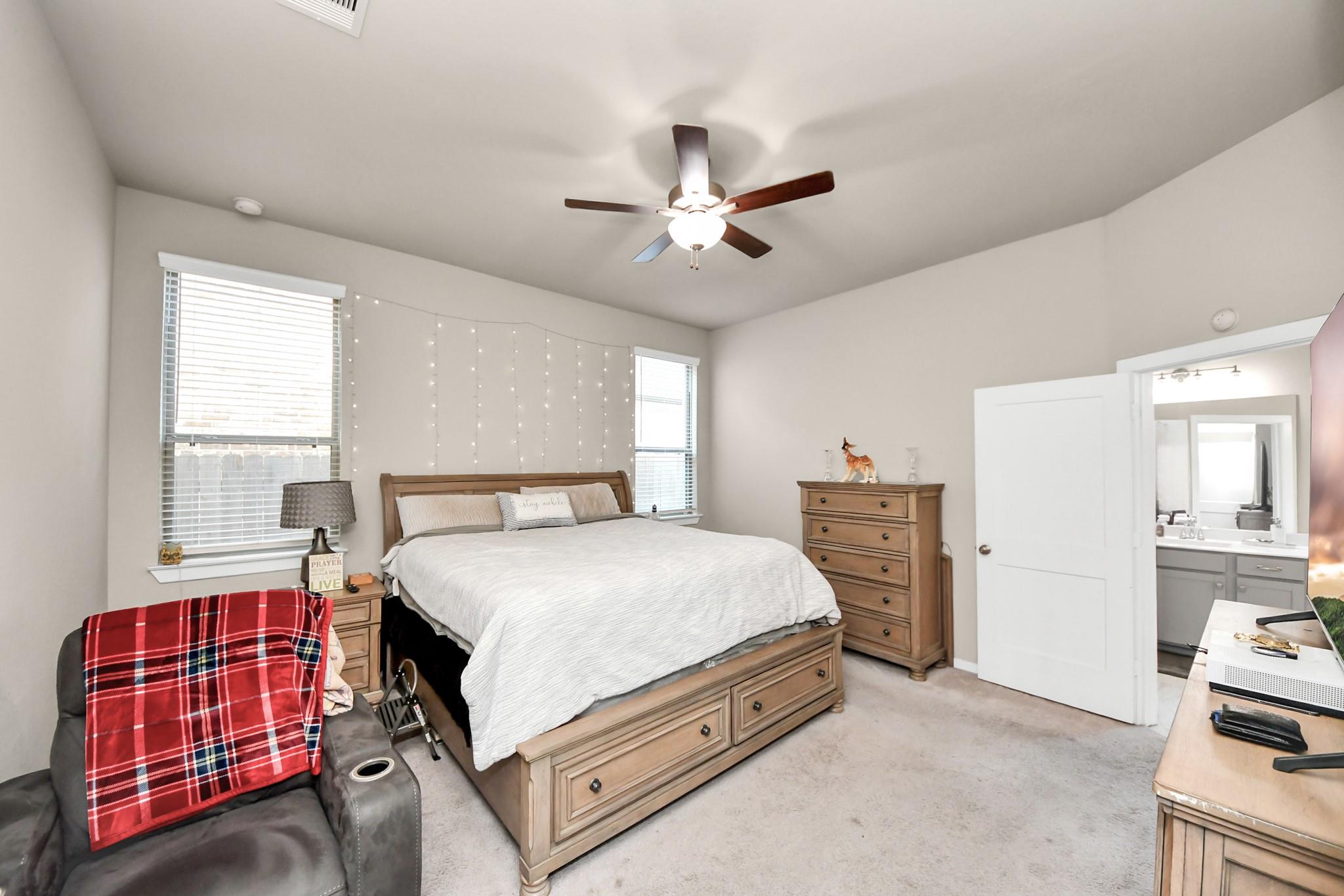 7027 Winterberry Glen Lane