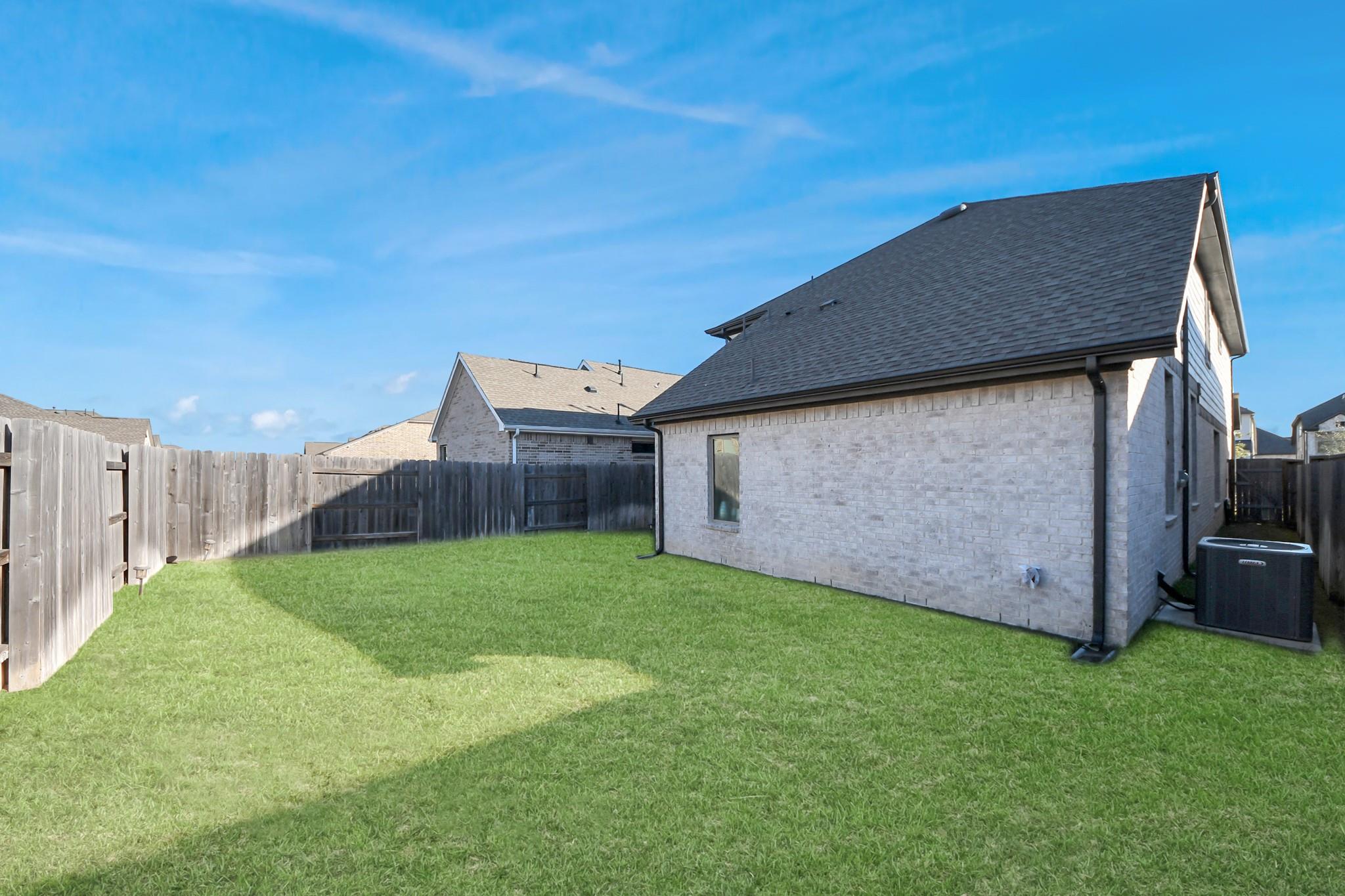 7027 Winterberry Glen Lane