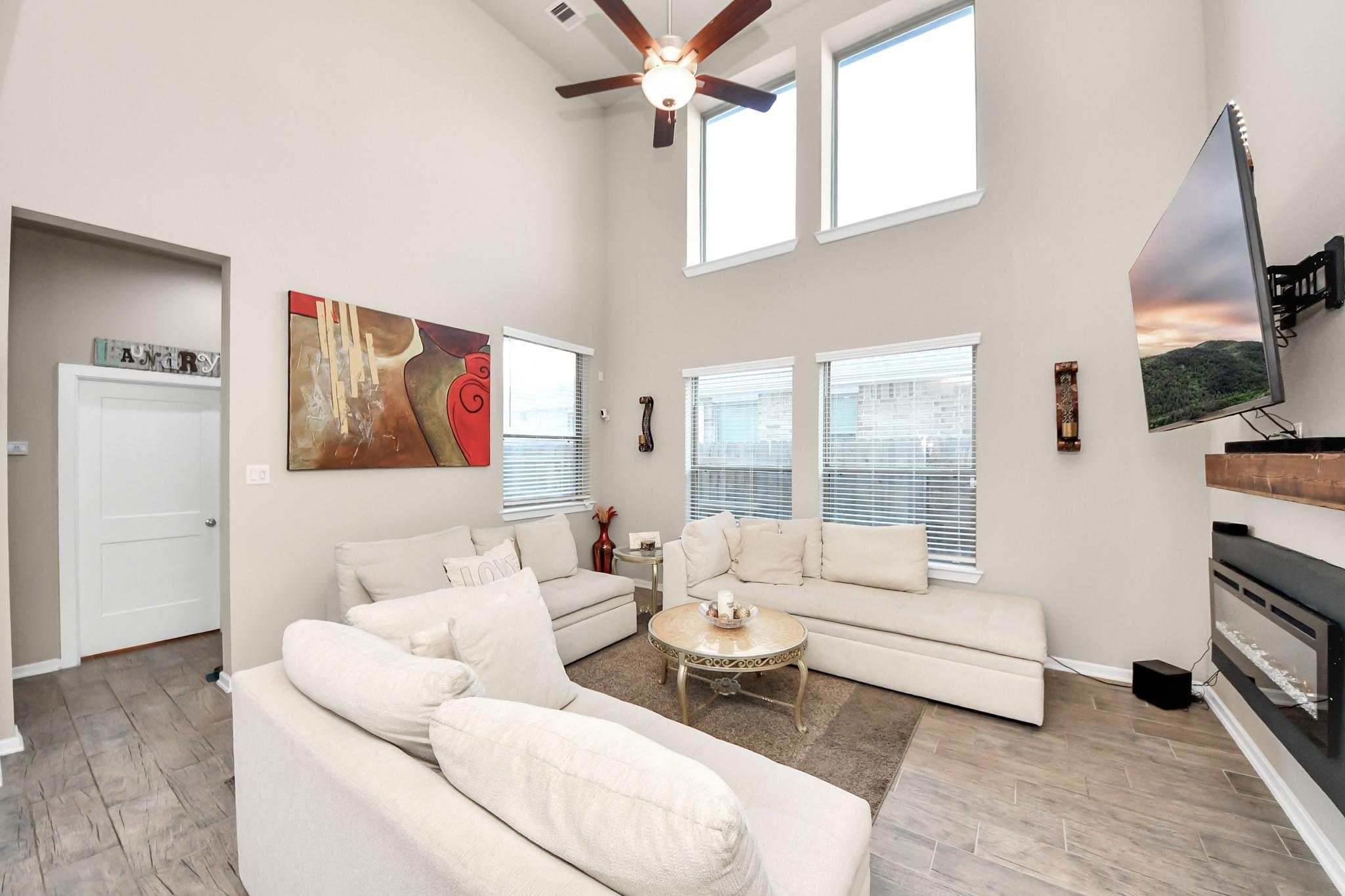 7027 Winterberry Glen Lane