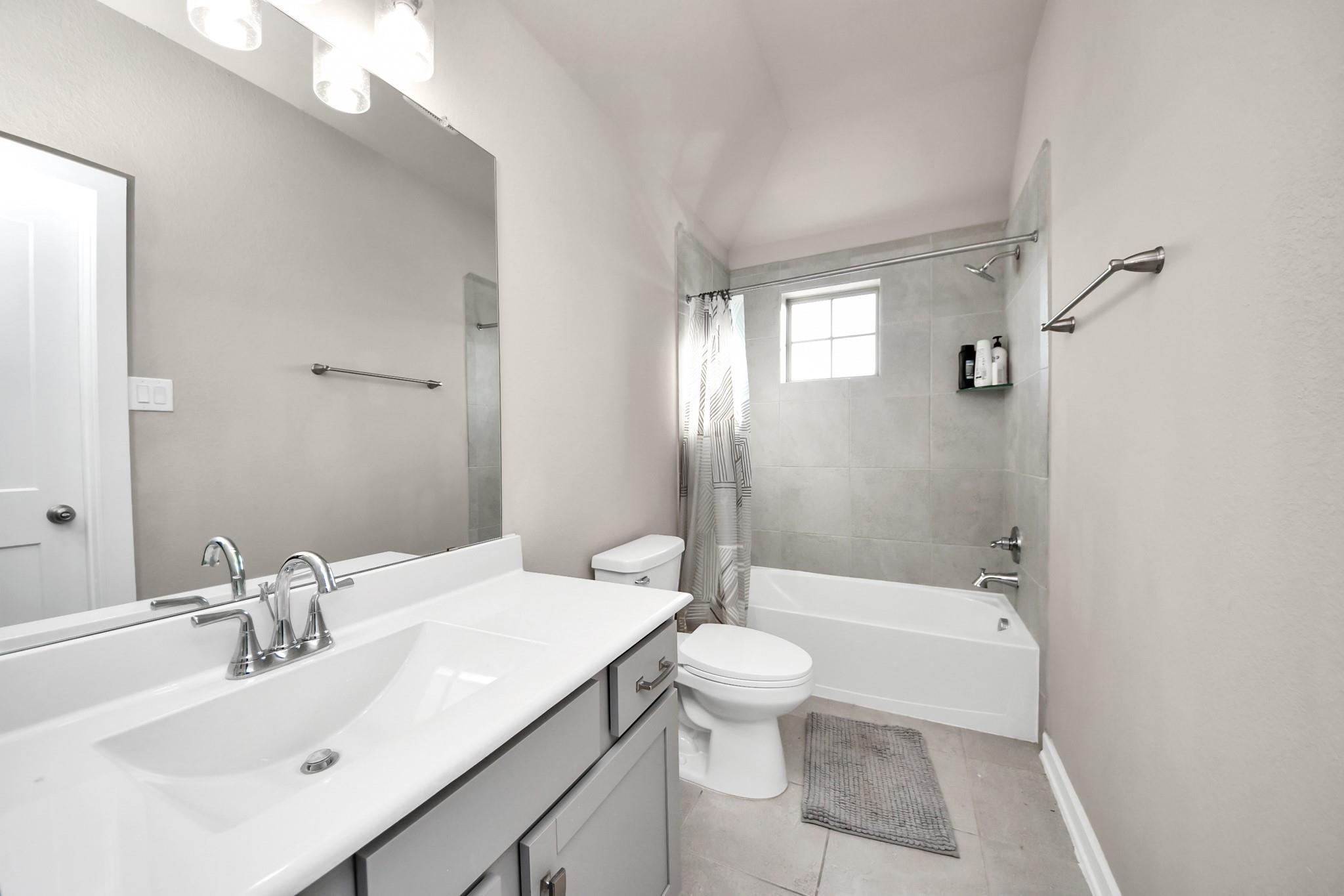 7027 Winterberry Glen Lane