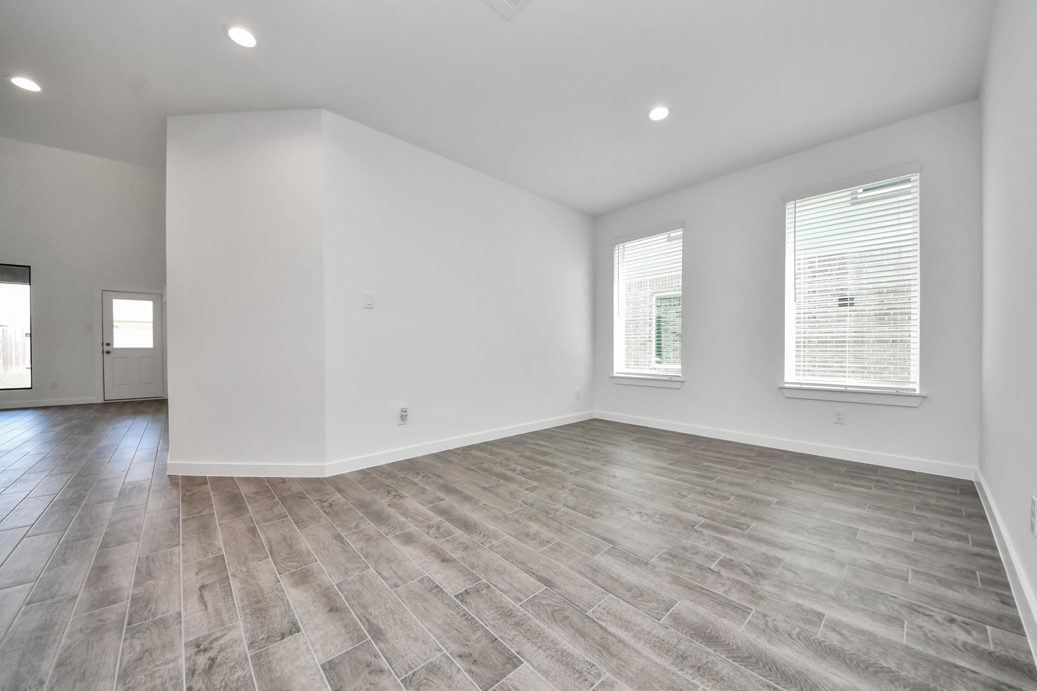 11810 Royal Willow Lane