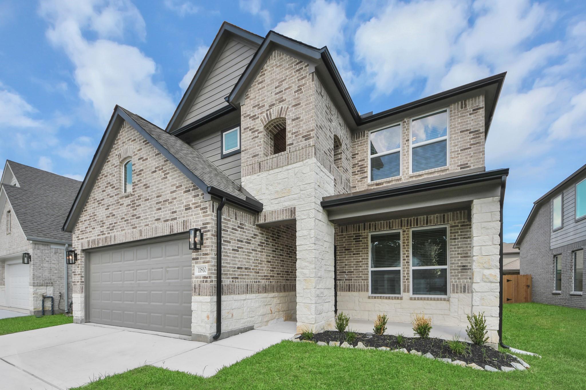 11810 Royal Willow Lane