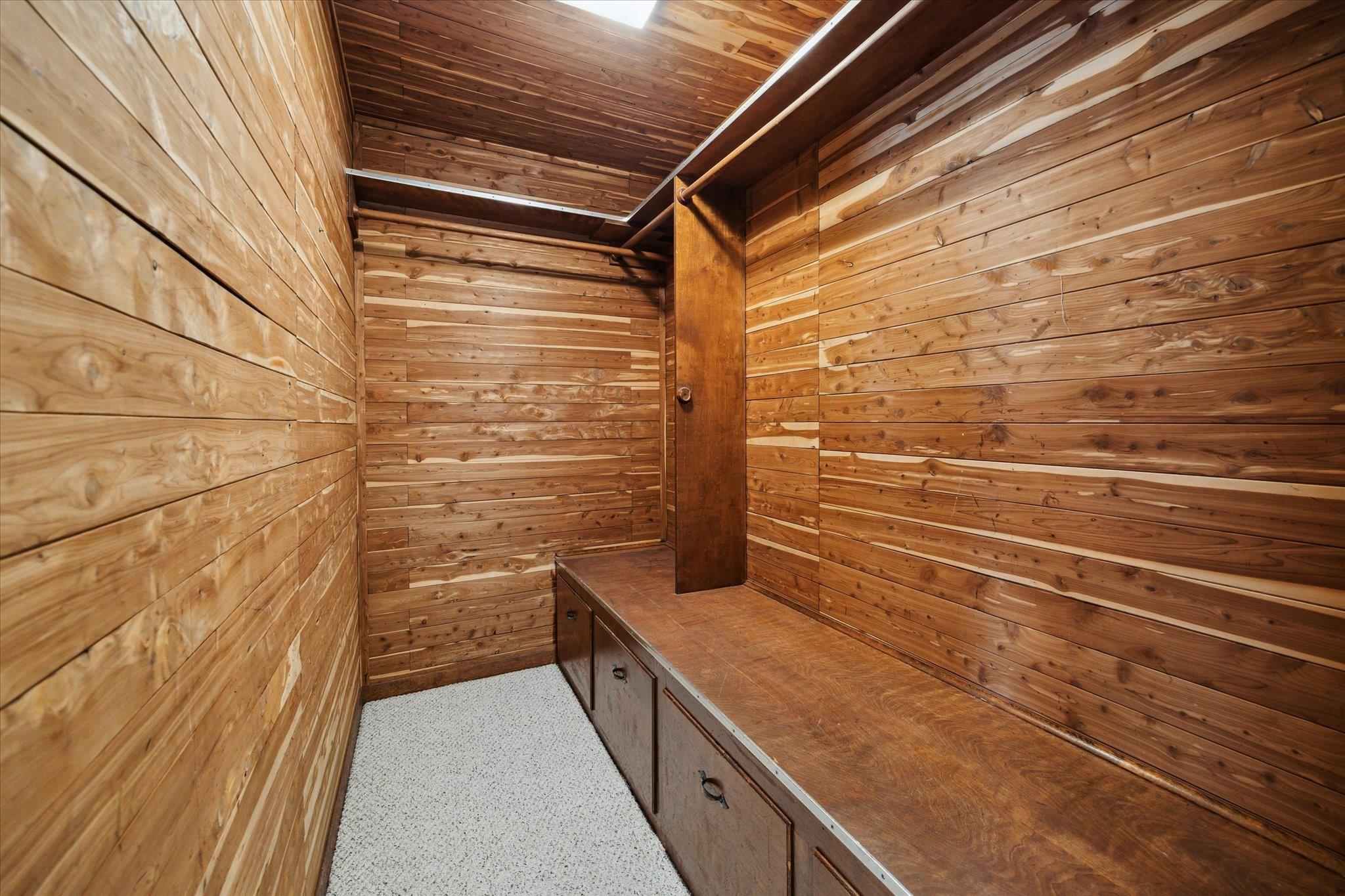 10607 Longmont Drive, Houston