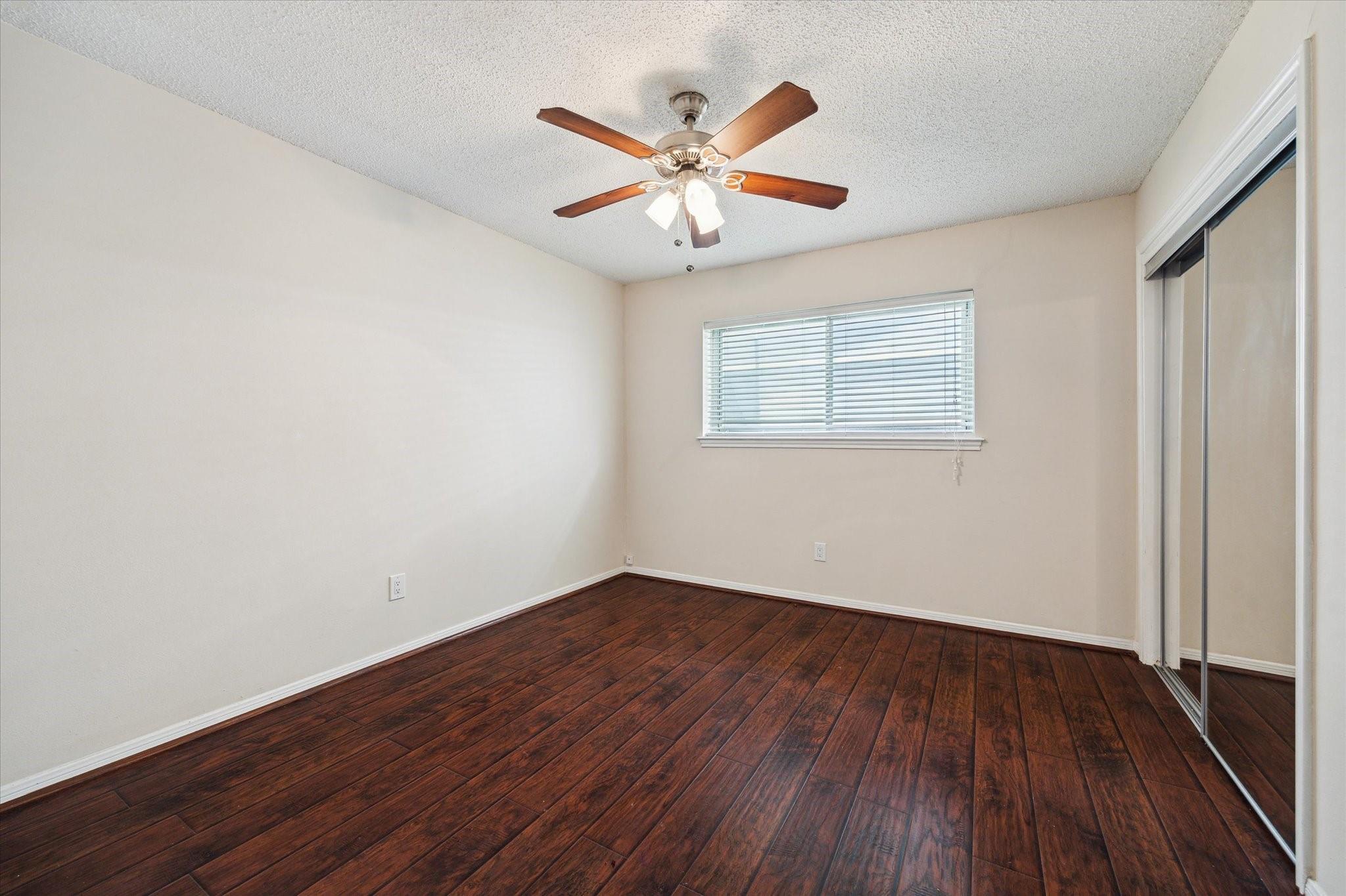 10607 Longmont Drive, Houston