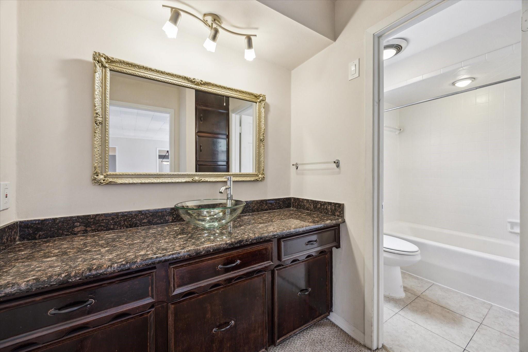 10607 Longmont Drive, Houston