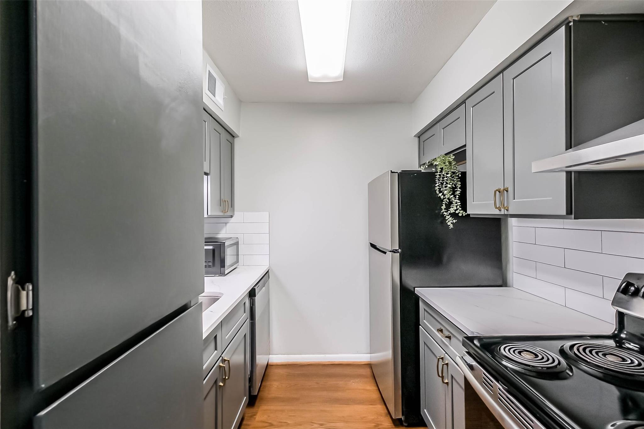 7575 Katy Freeway # 101