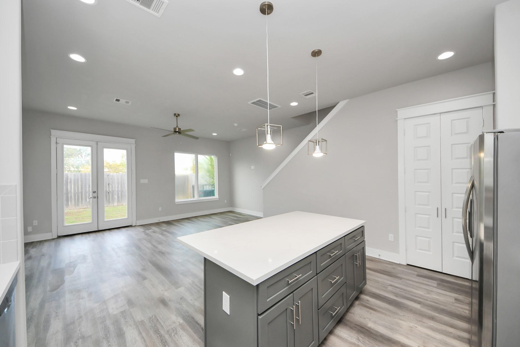 2507 Des Chaumes Street