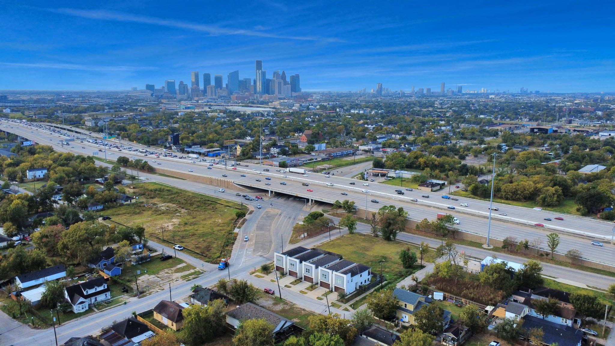 2507 Des Chaumes Street