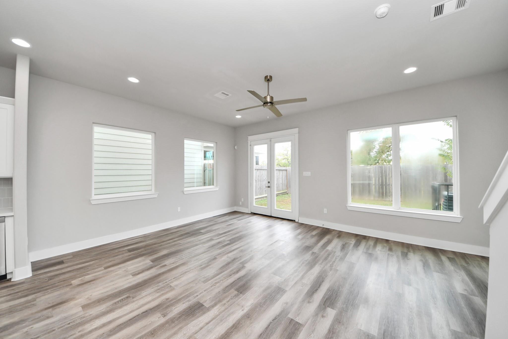 2507 Des Chaumes Street