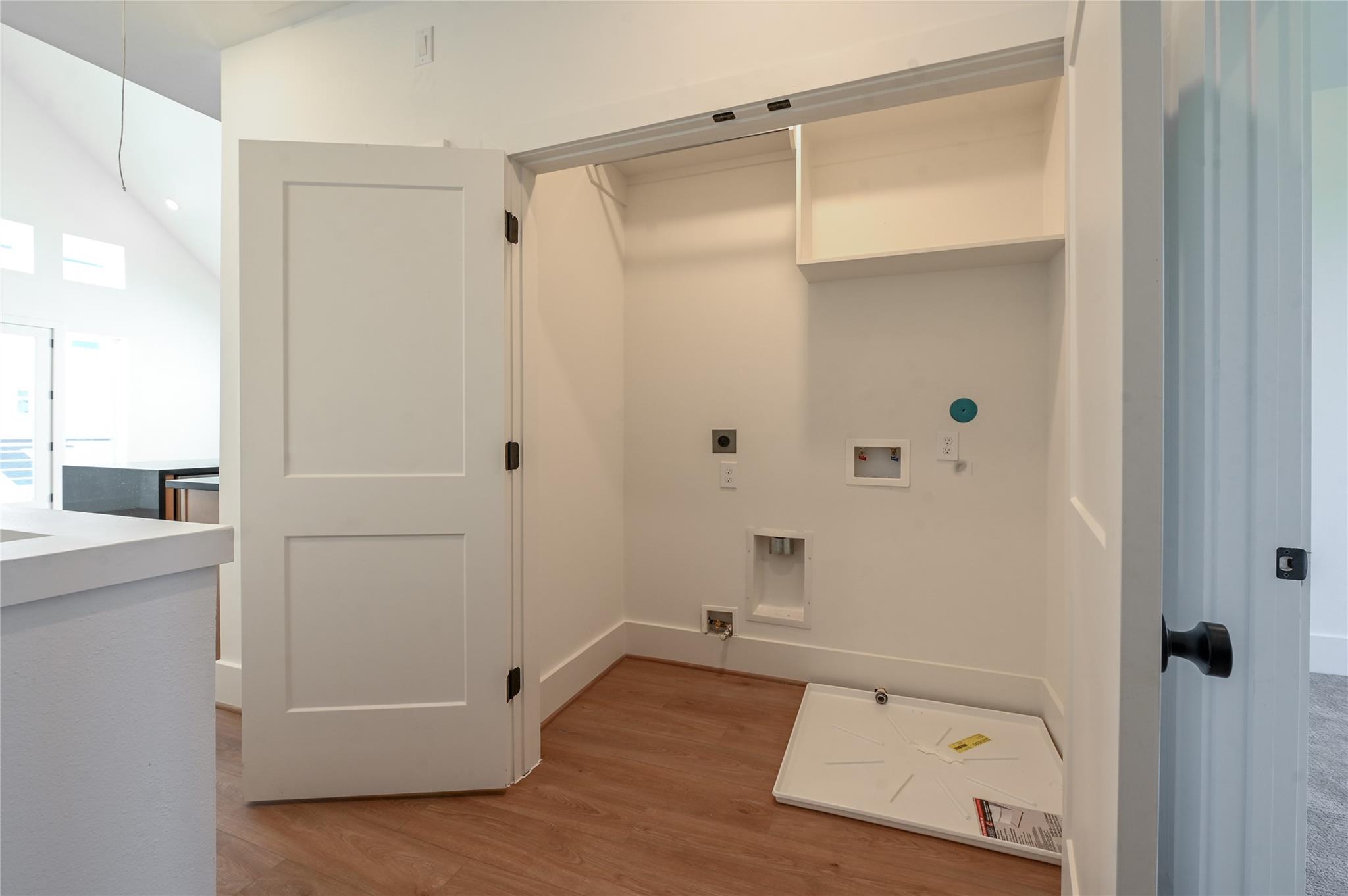 7606 Victory Reserve Street