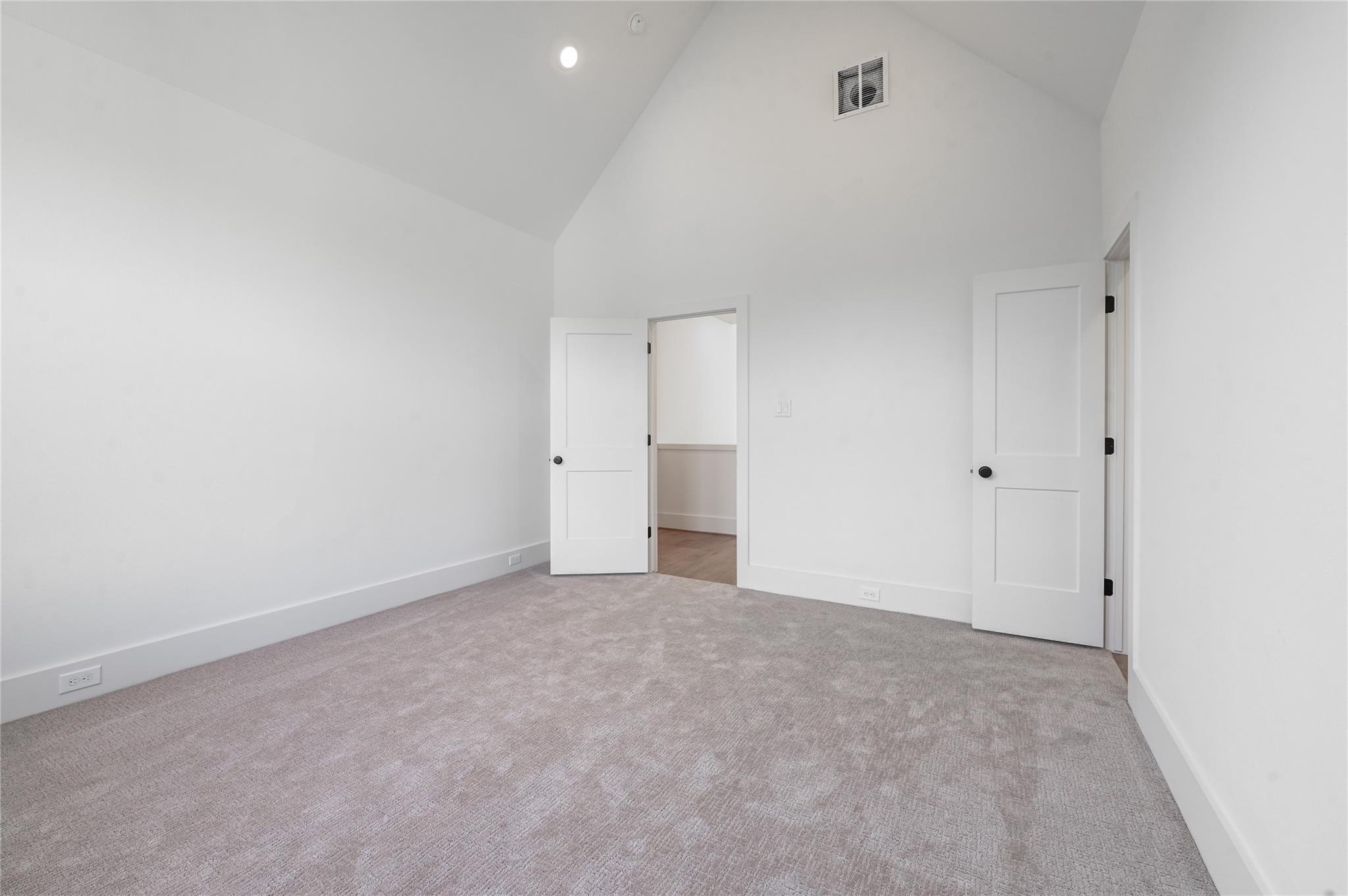 7606 Victory Reserve Street