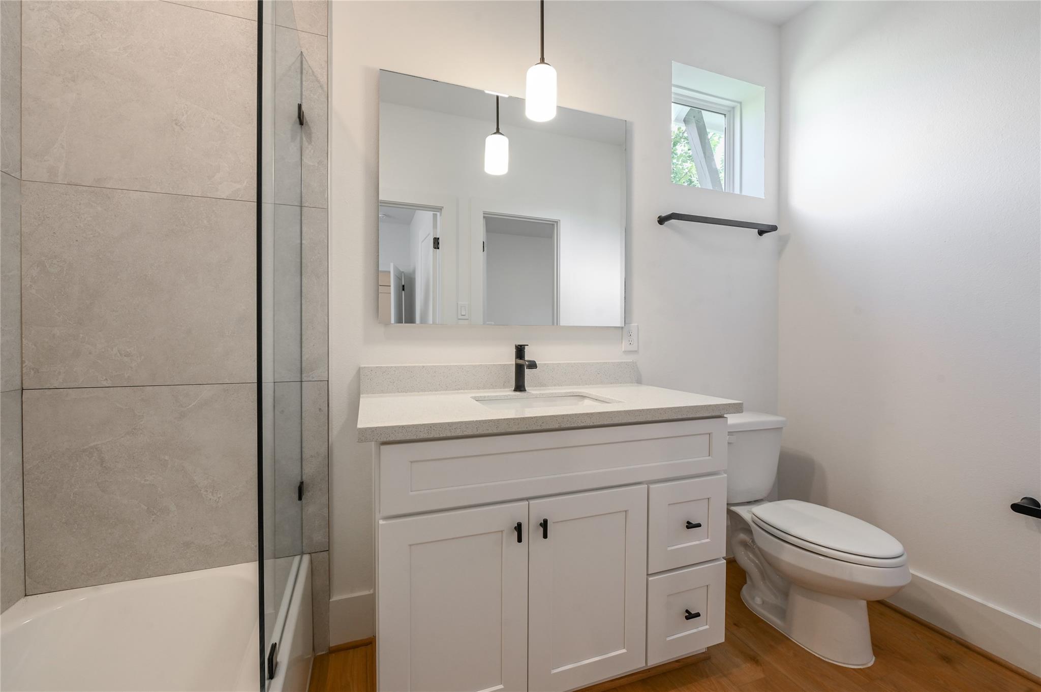 7606 Victory Reserve Street