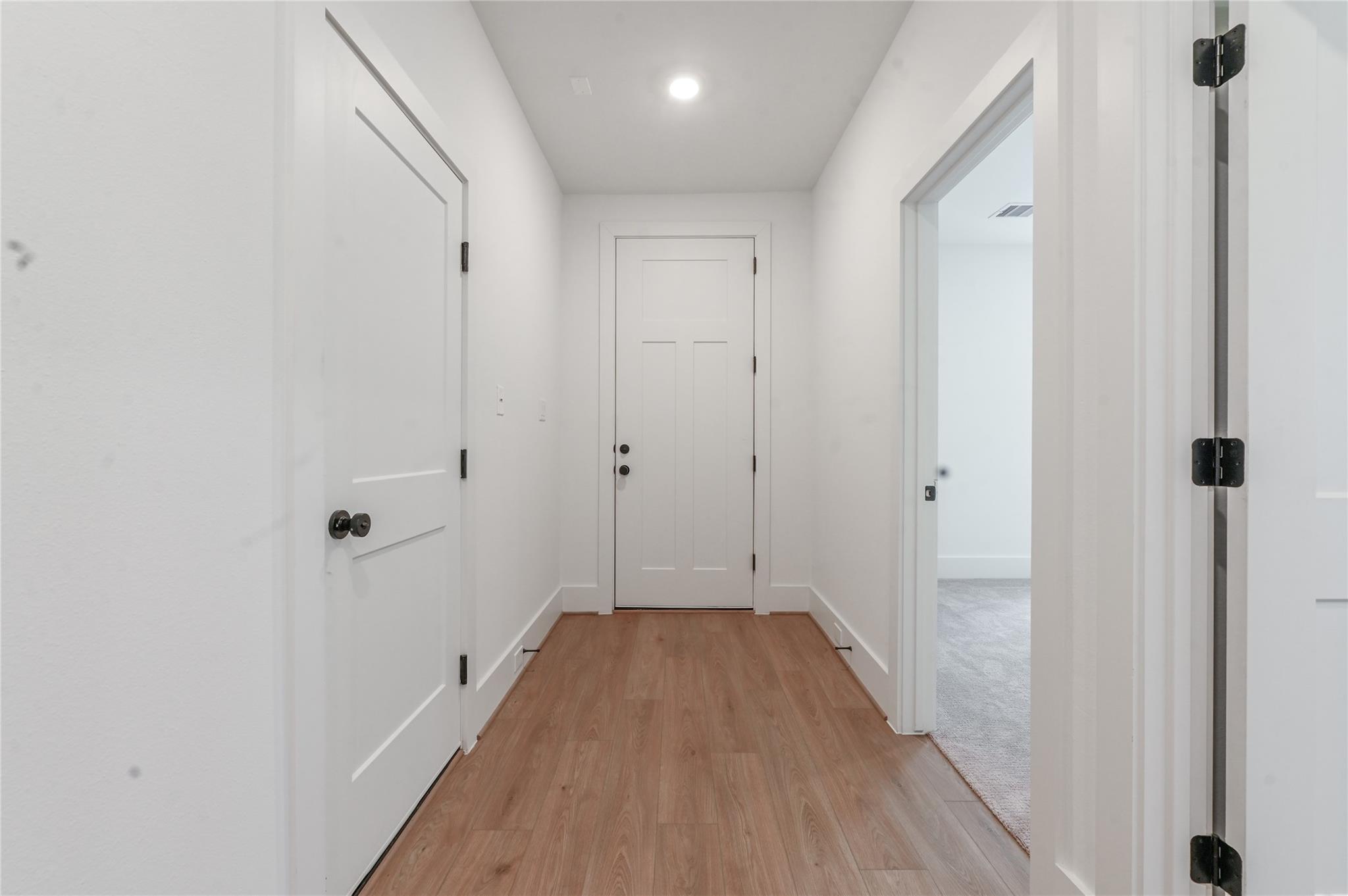 7606 Victory Reserve Street