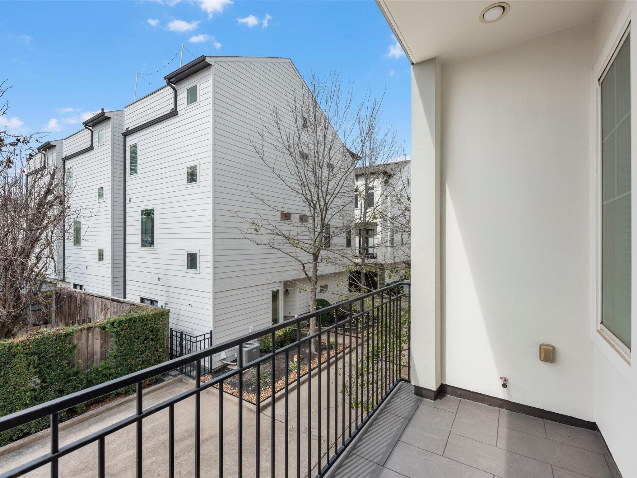 1010 W 24th Street # F