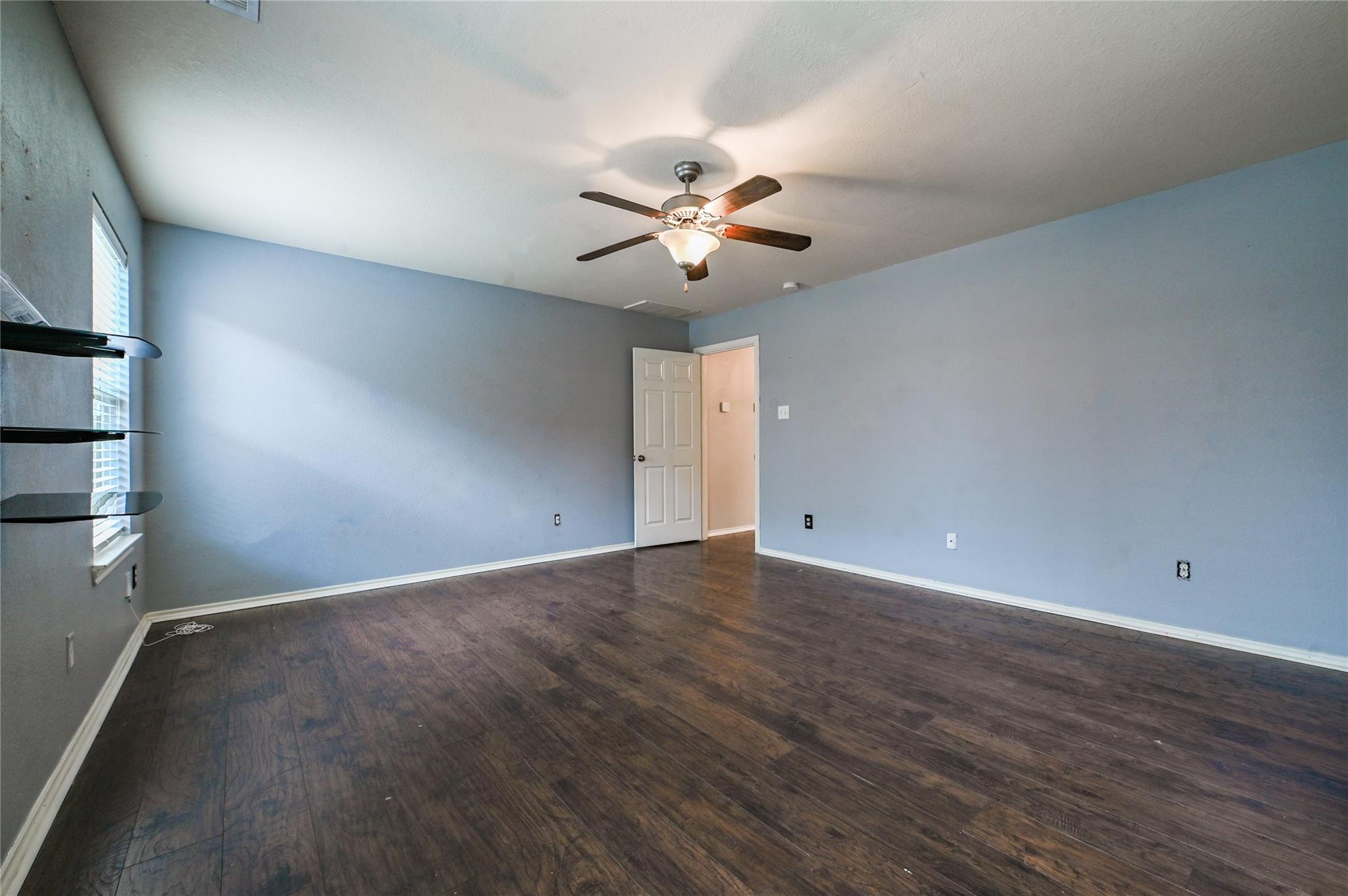 1927 Vermillion View Street