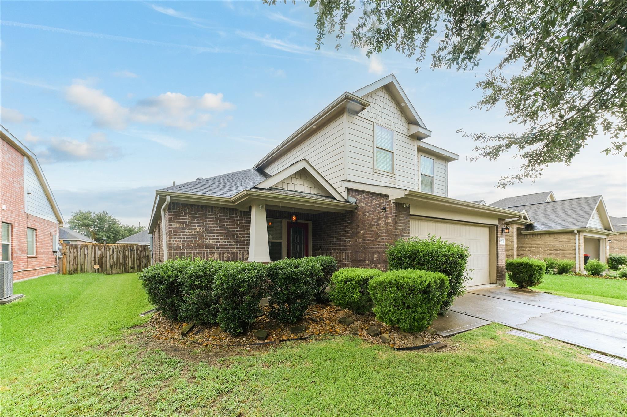 1927 Vermillion View Street