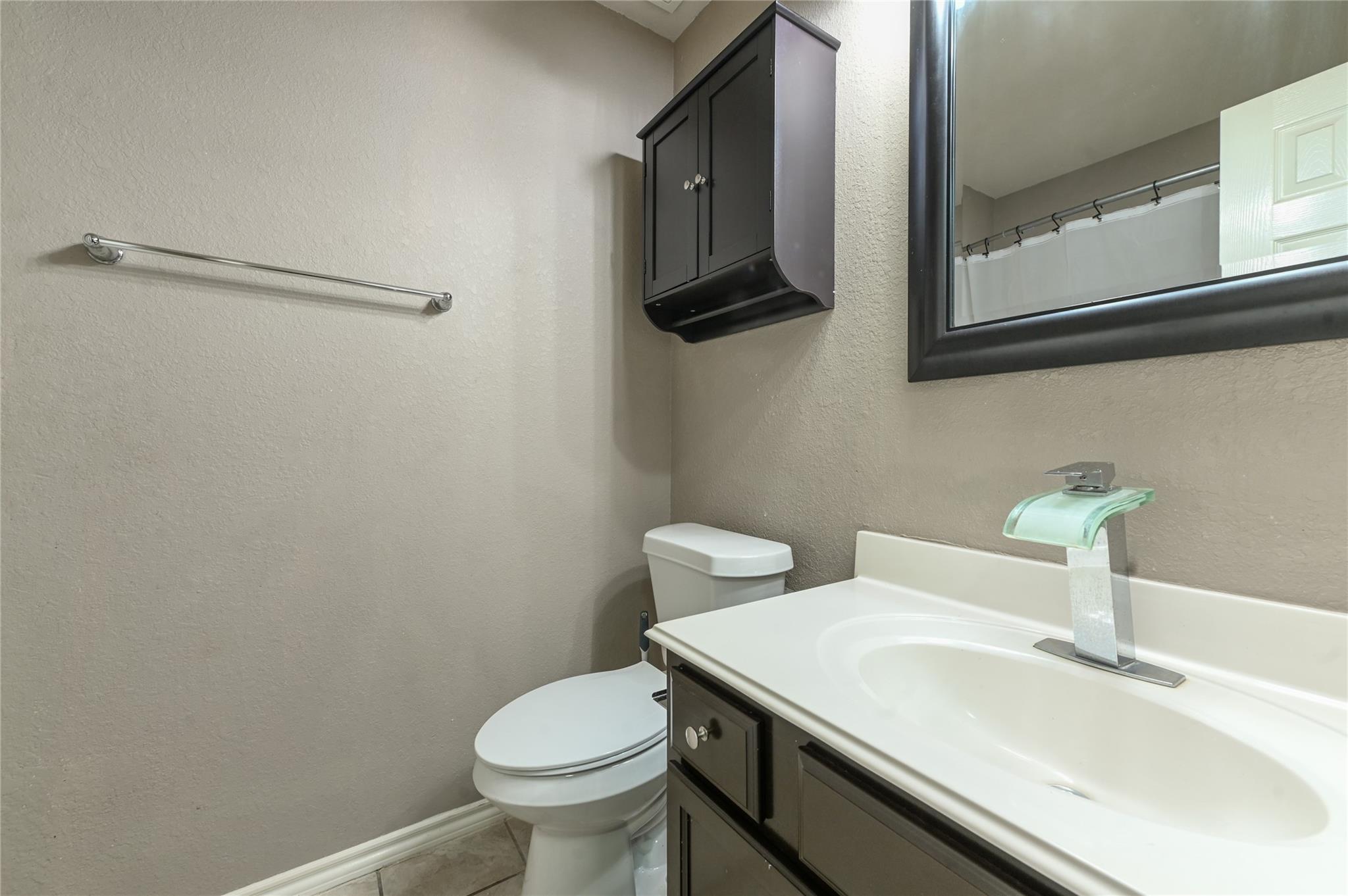 1927 Vermillion View Street