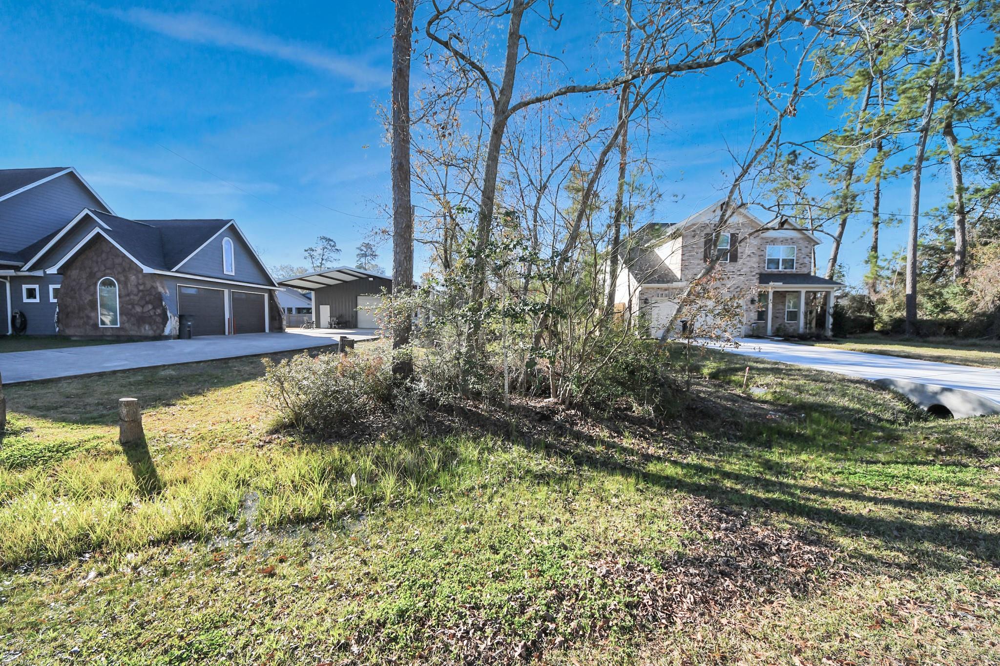 1335 Glen Oaks Drive