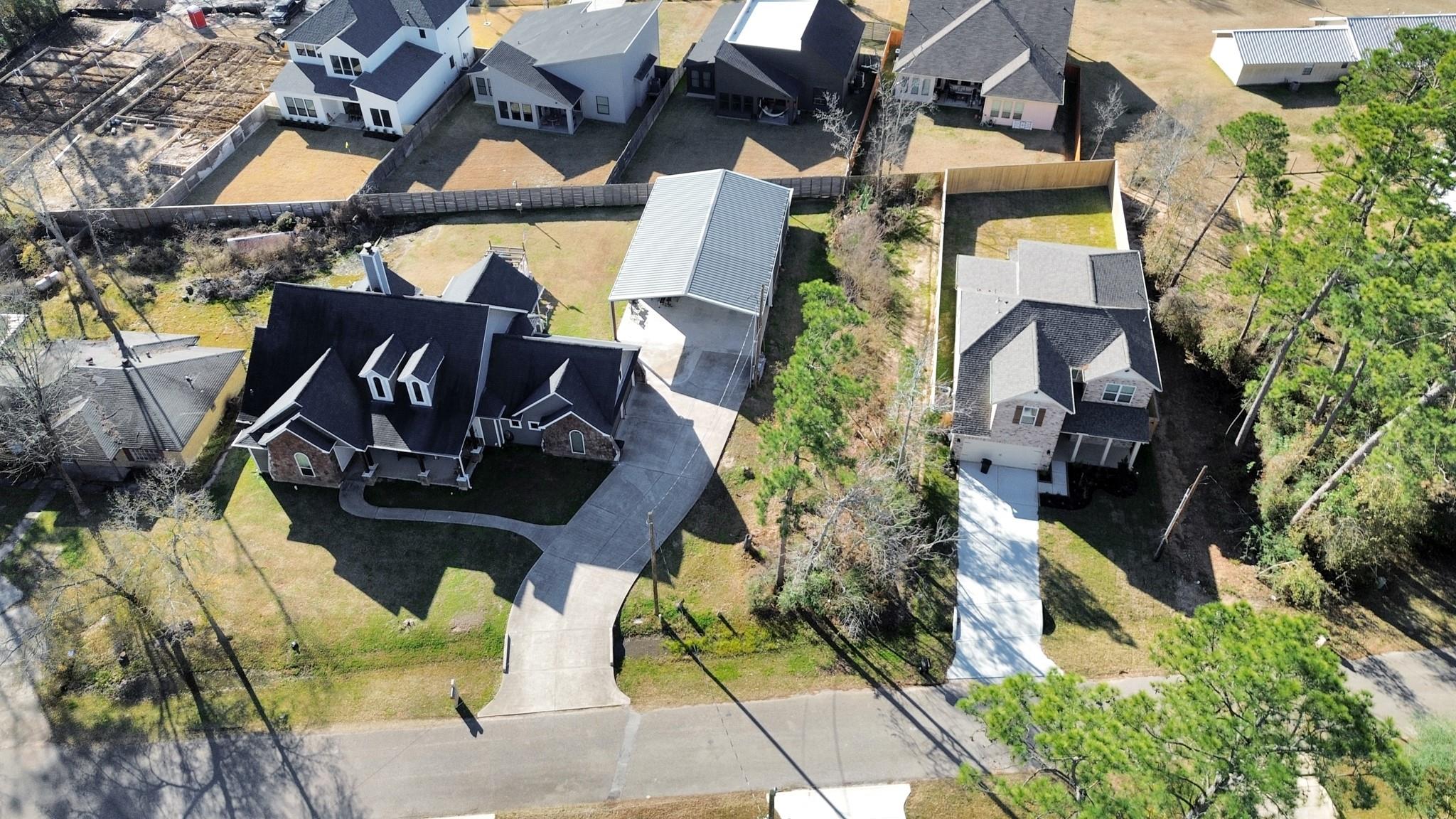 1335 Glen Oaks Drive