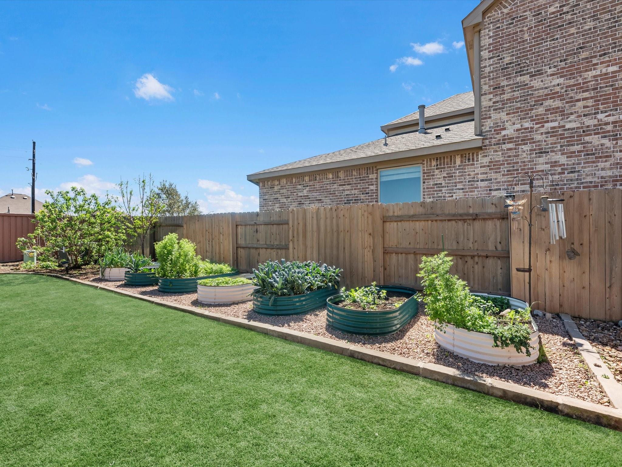 7310 Kingbird Cove Court