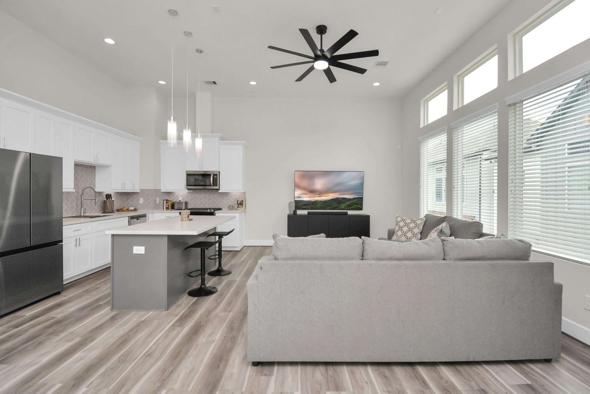 2504 W Tidwell Road Unit: E