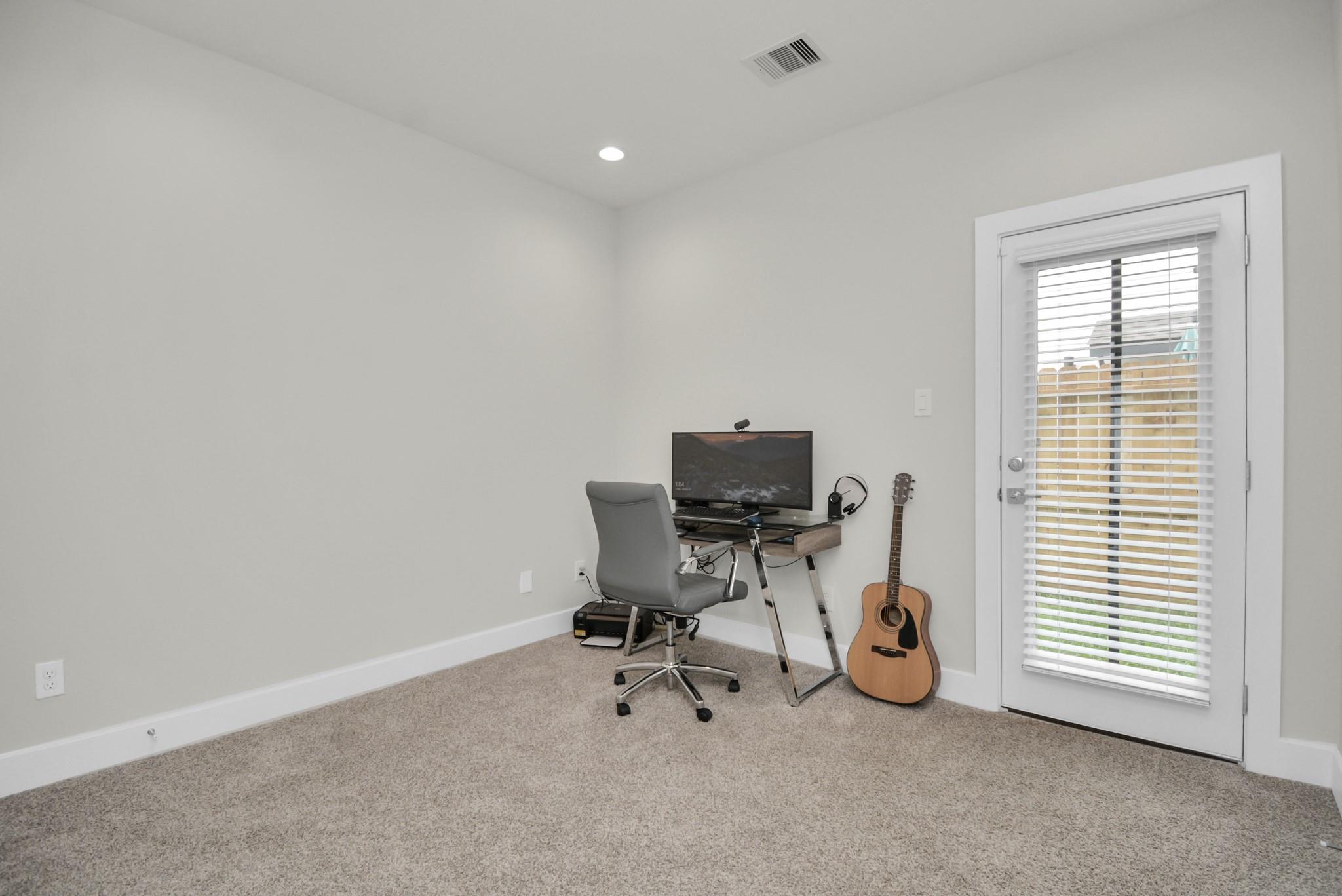 2504 W Tidwell Road Unit: E