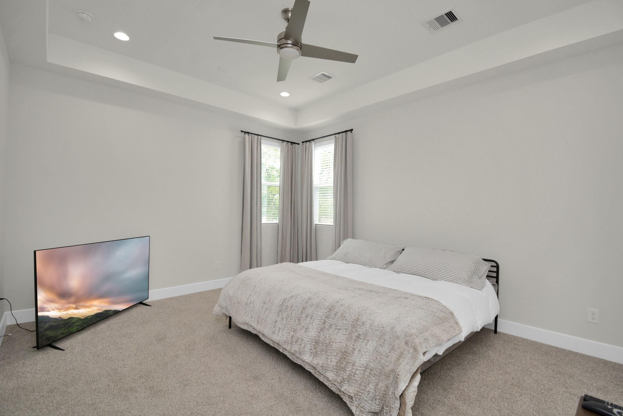 2504 W Tidwell Road Unit: E
