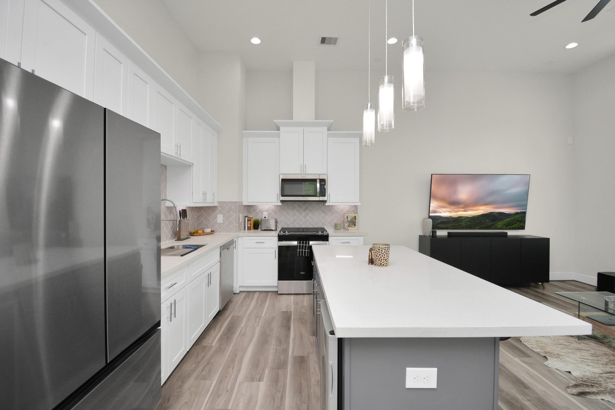 2504 W Tidwell Road Unit: E