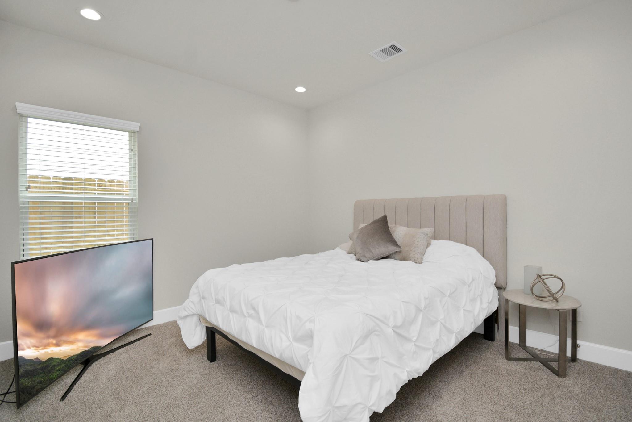 2504 W Tidwell Road Unit: E