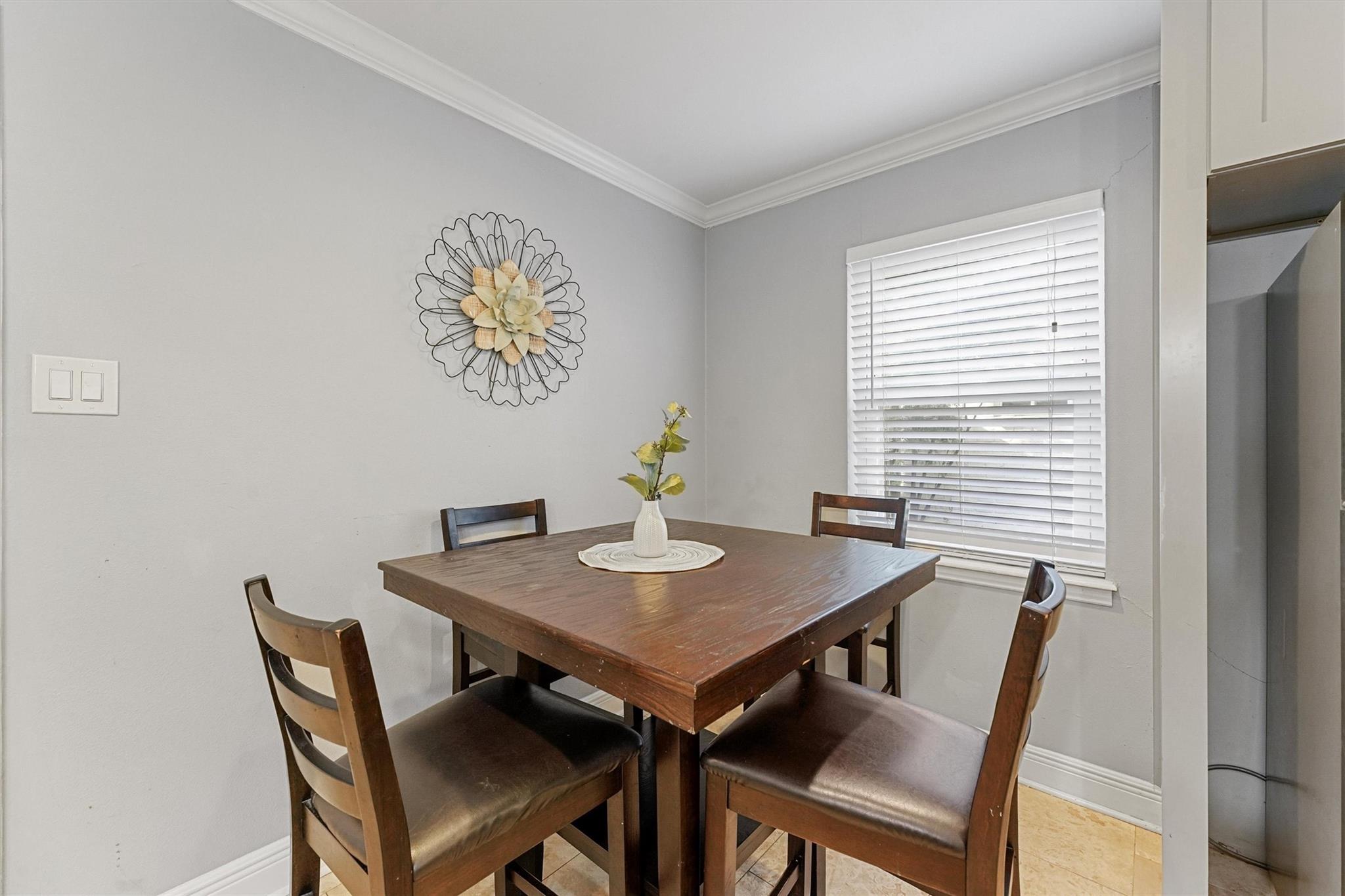 10719 Del Monte Drive