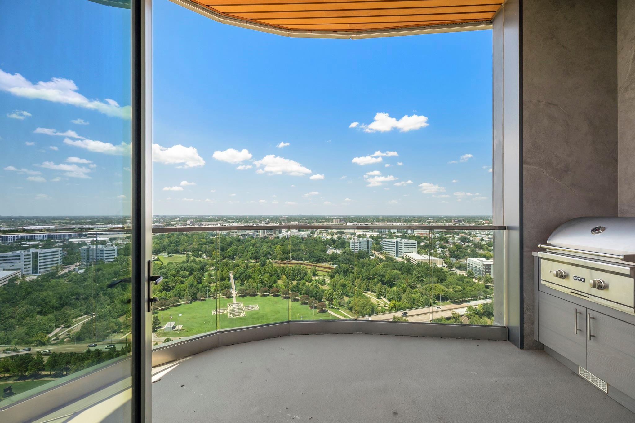 1711 Allen Parkway # 2001