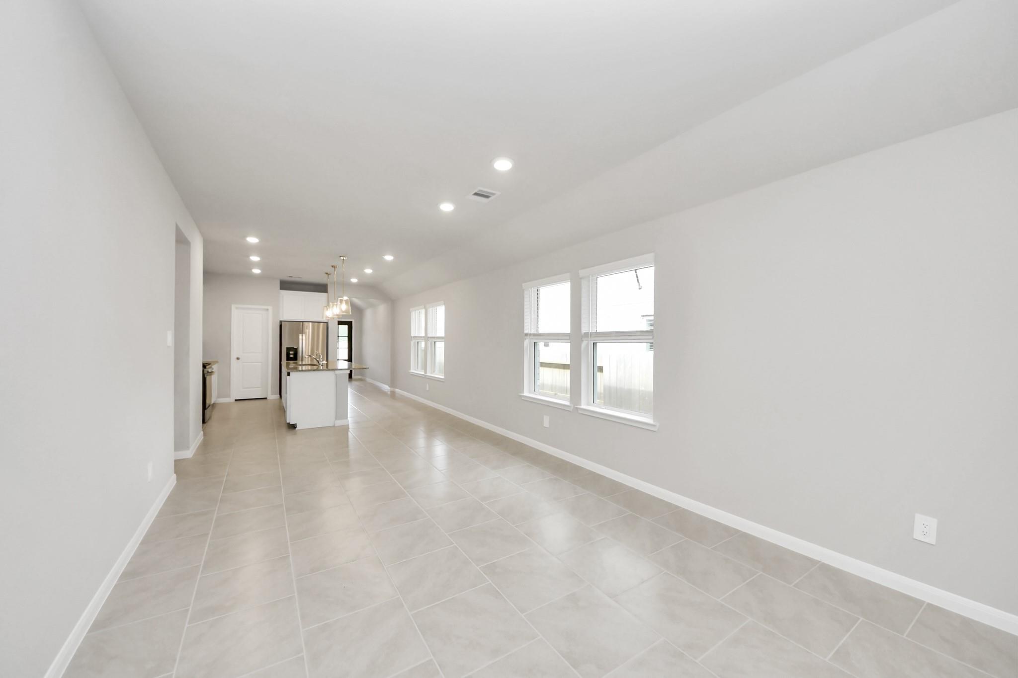 19572 Stripe Hill Bend