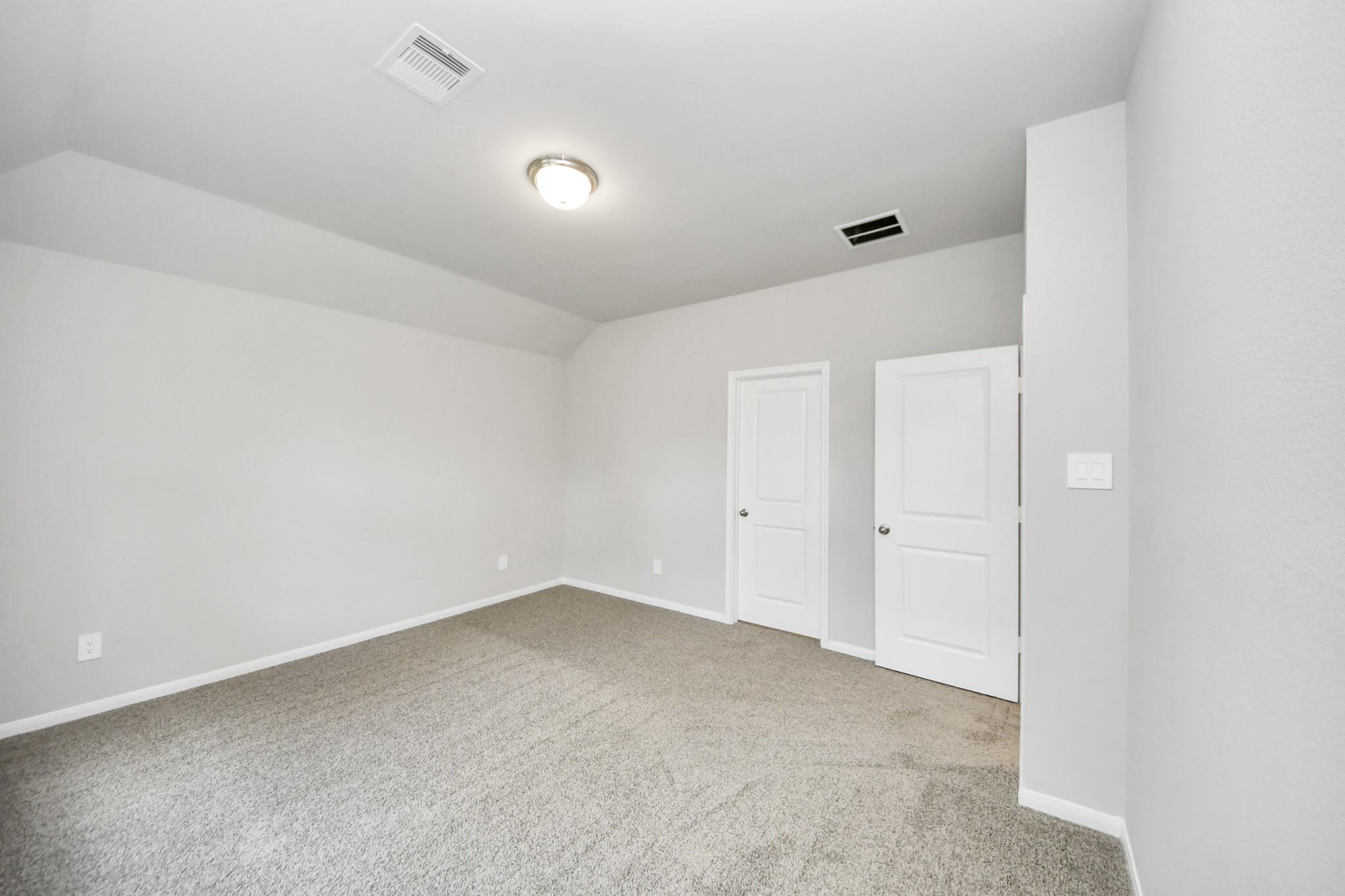 19572 Stripe Hill Bend