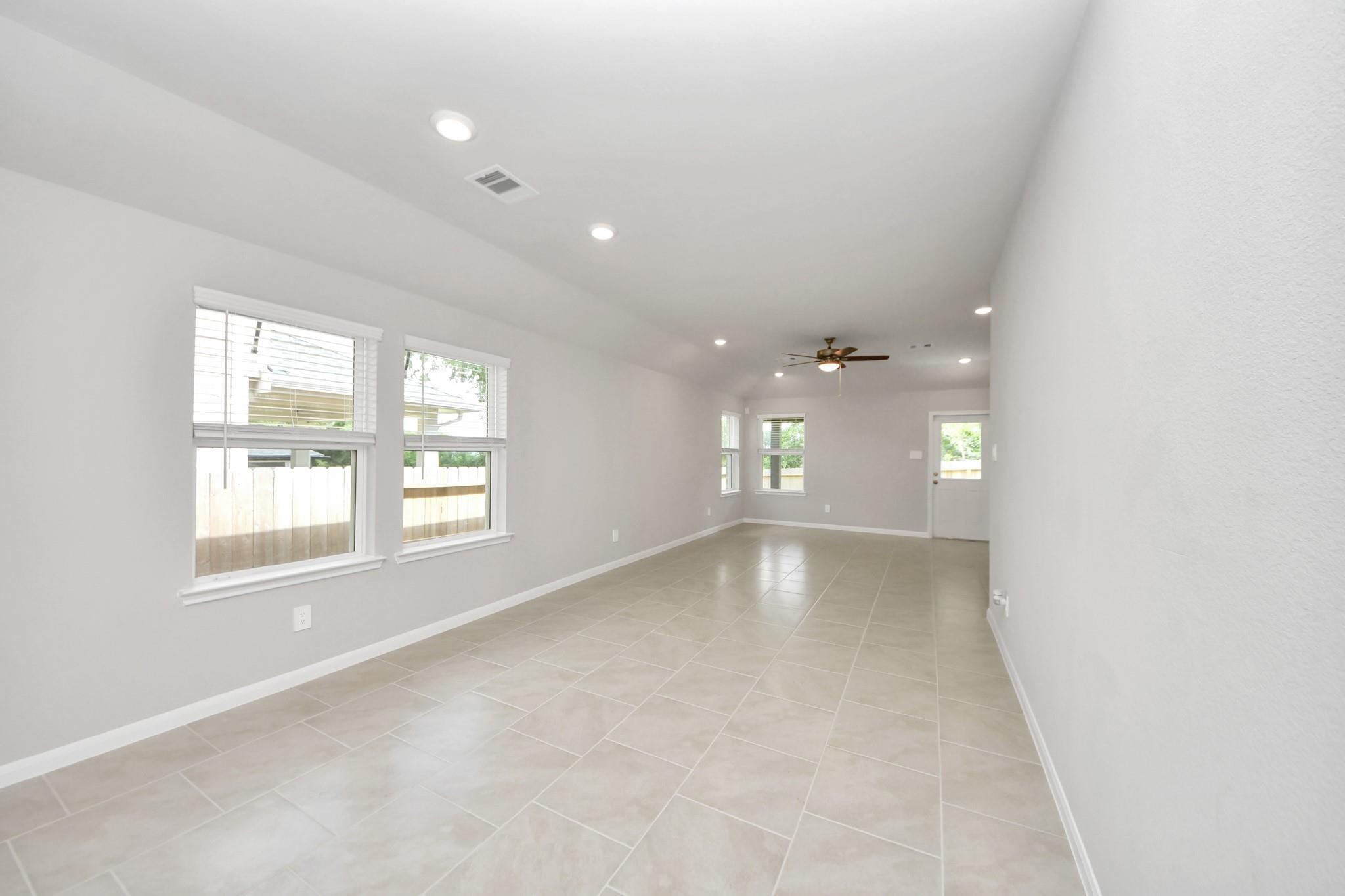 19572 Stripe Hill Bend