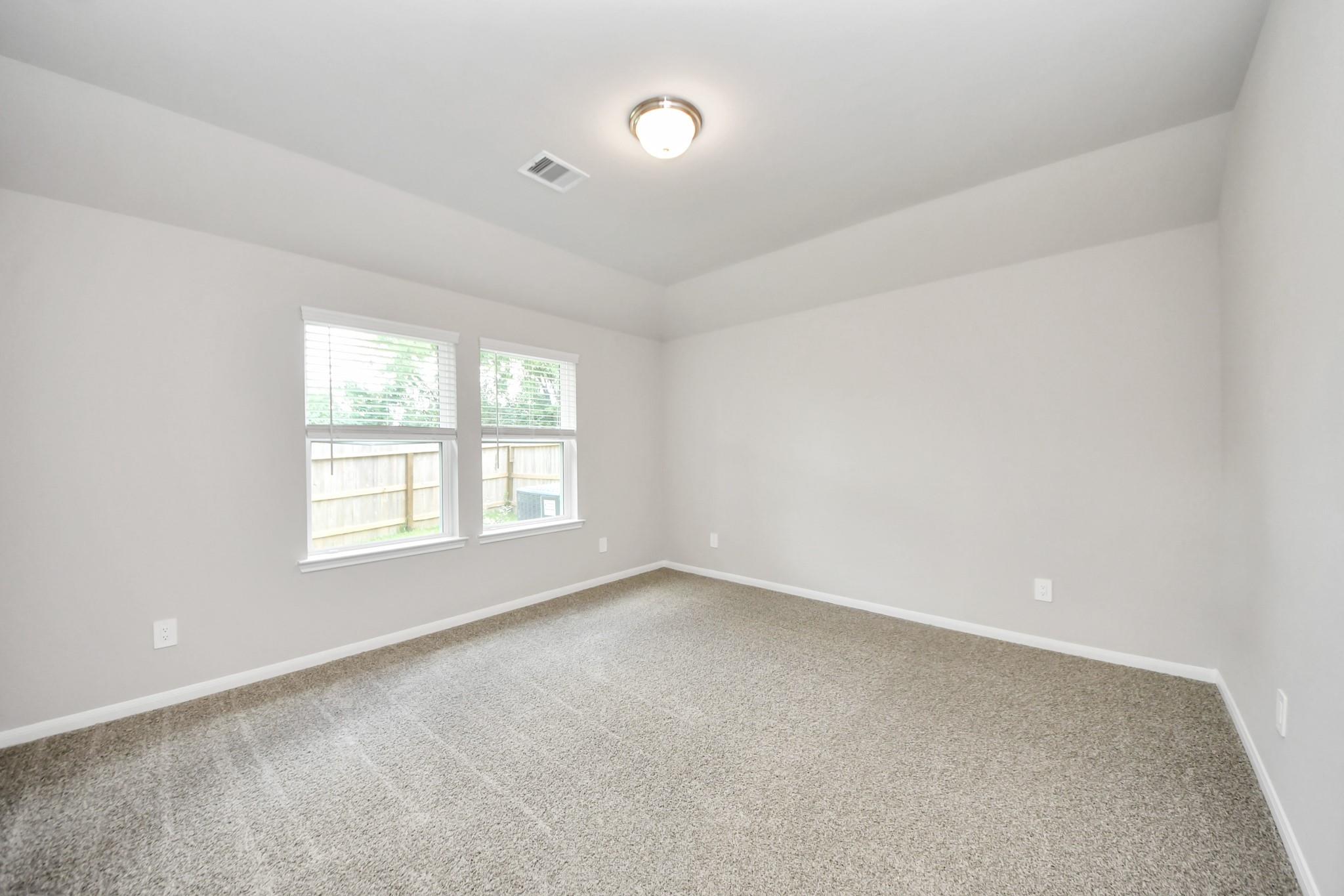 19572 Stripe Hill Bend