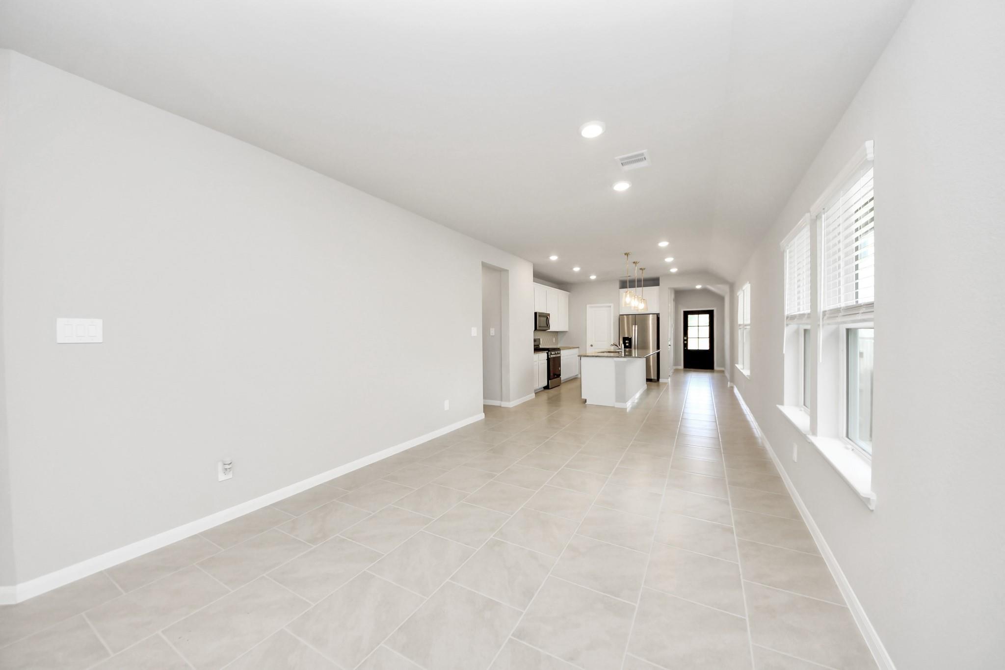 19572 Stripe Hill Bend