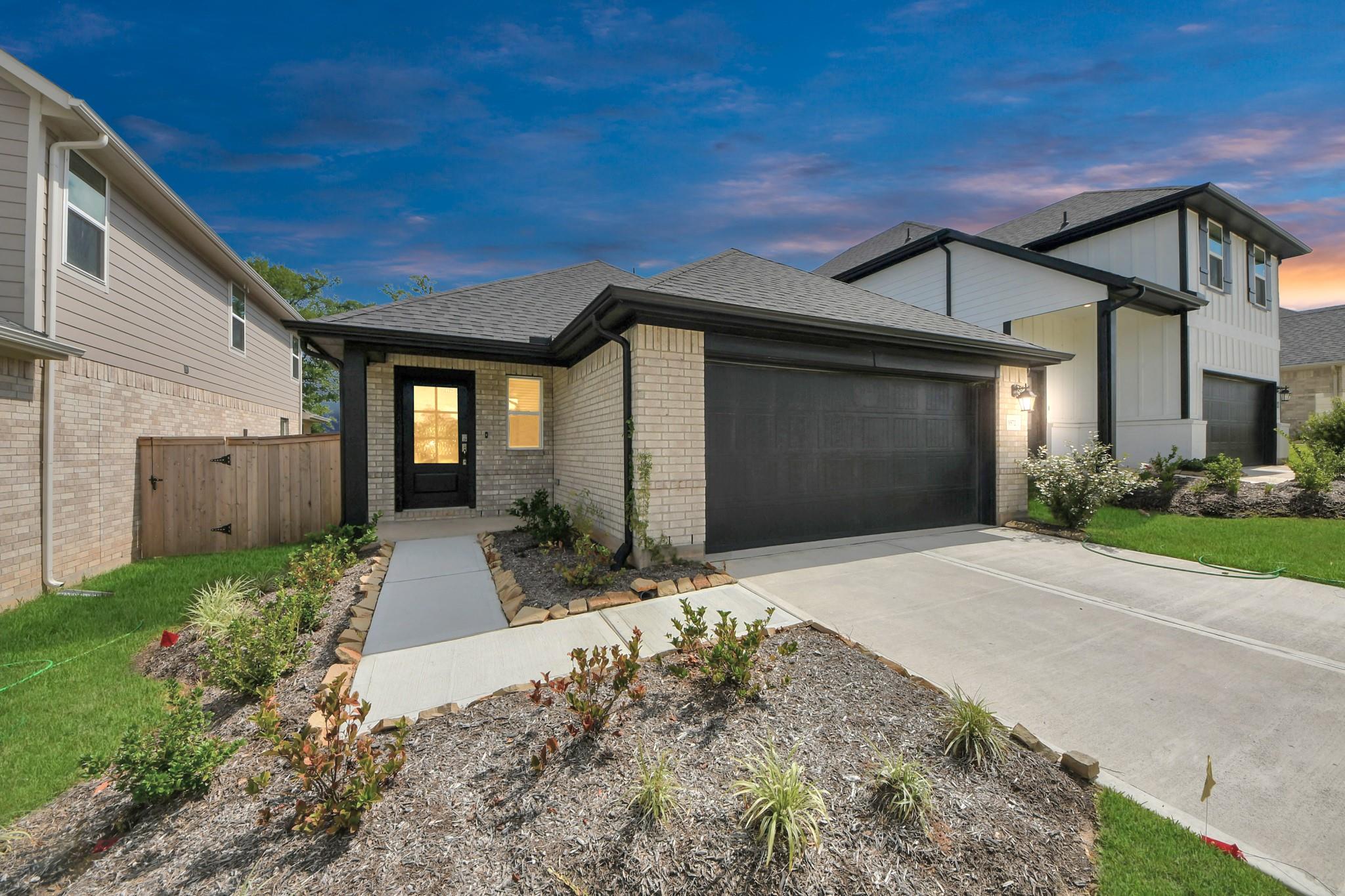 19572 Stripe Hill Bend