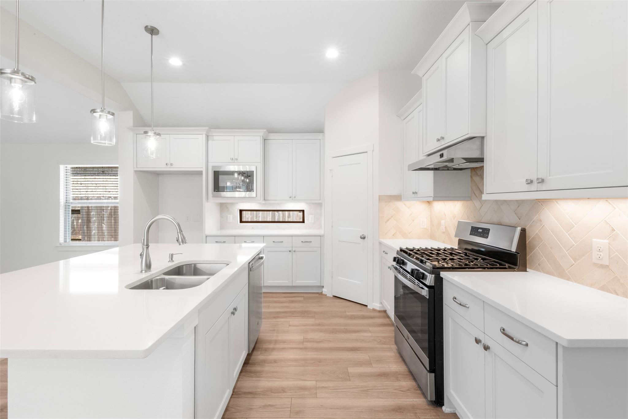 4607 Primrose Valley Lane