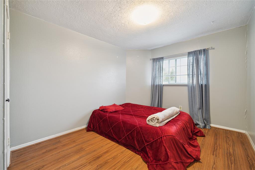 6527 Gladewell Drive