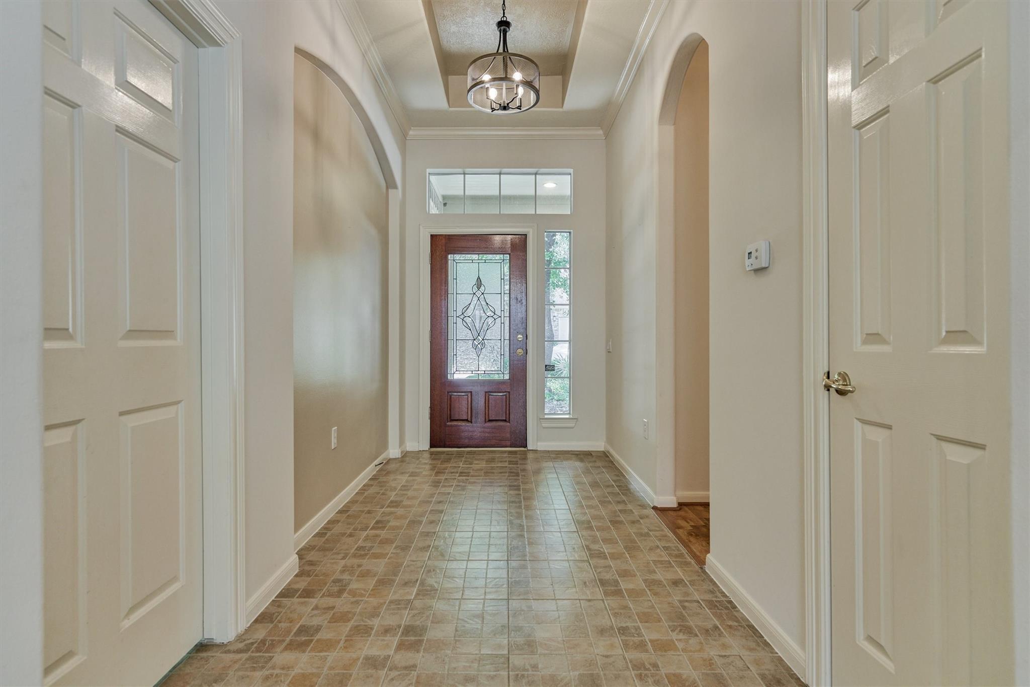 118 Robindale Circle