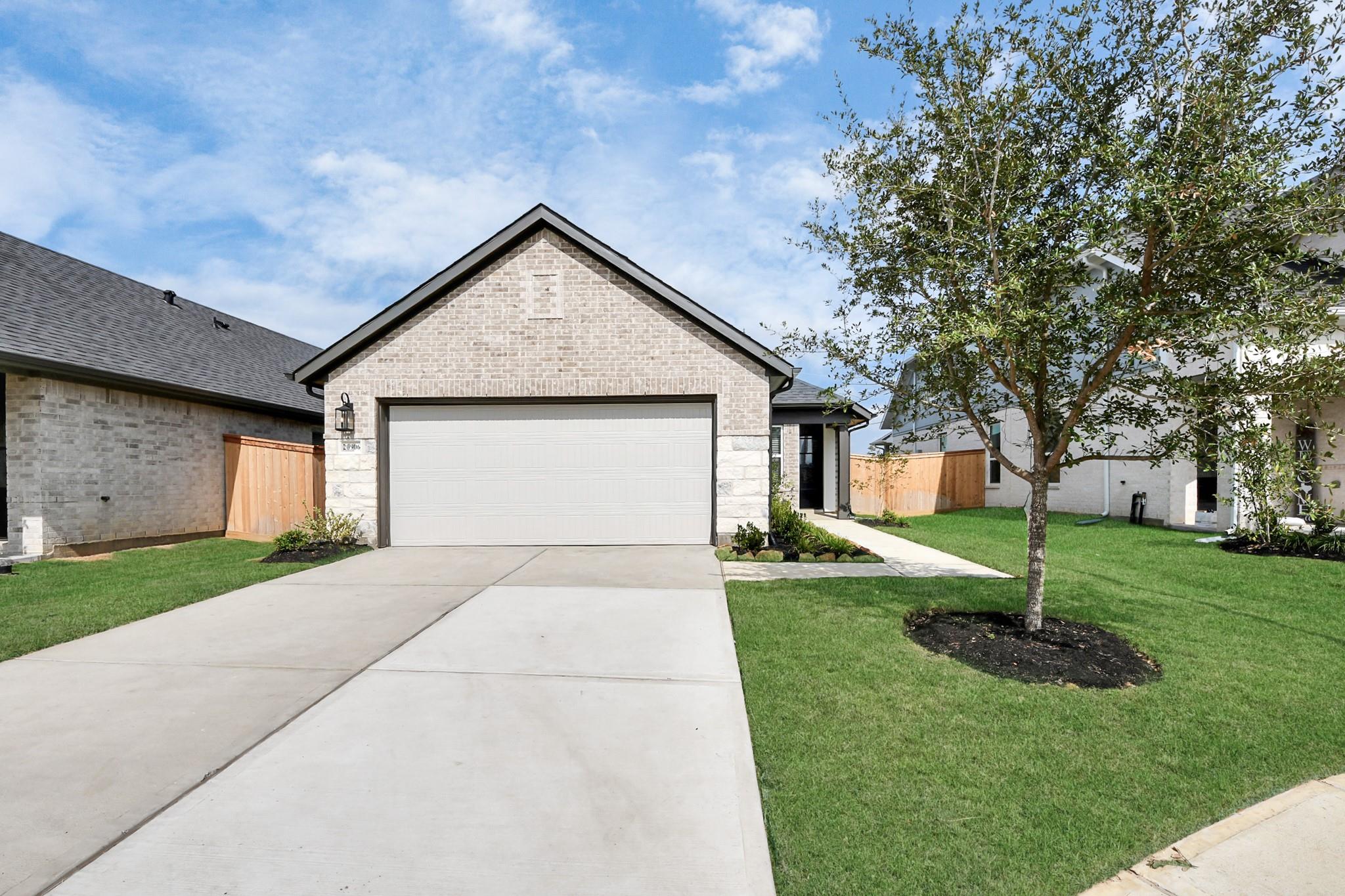 20906 Carob Tree Lane, Tomball
