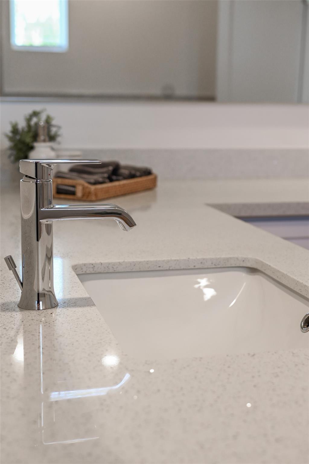 7607 Victory Reserve Street