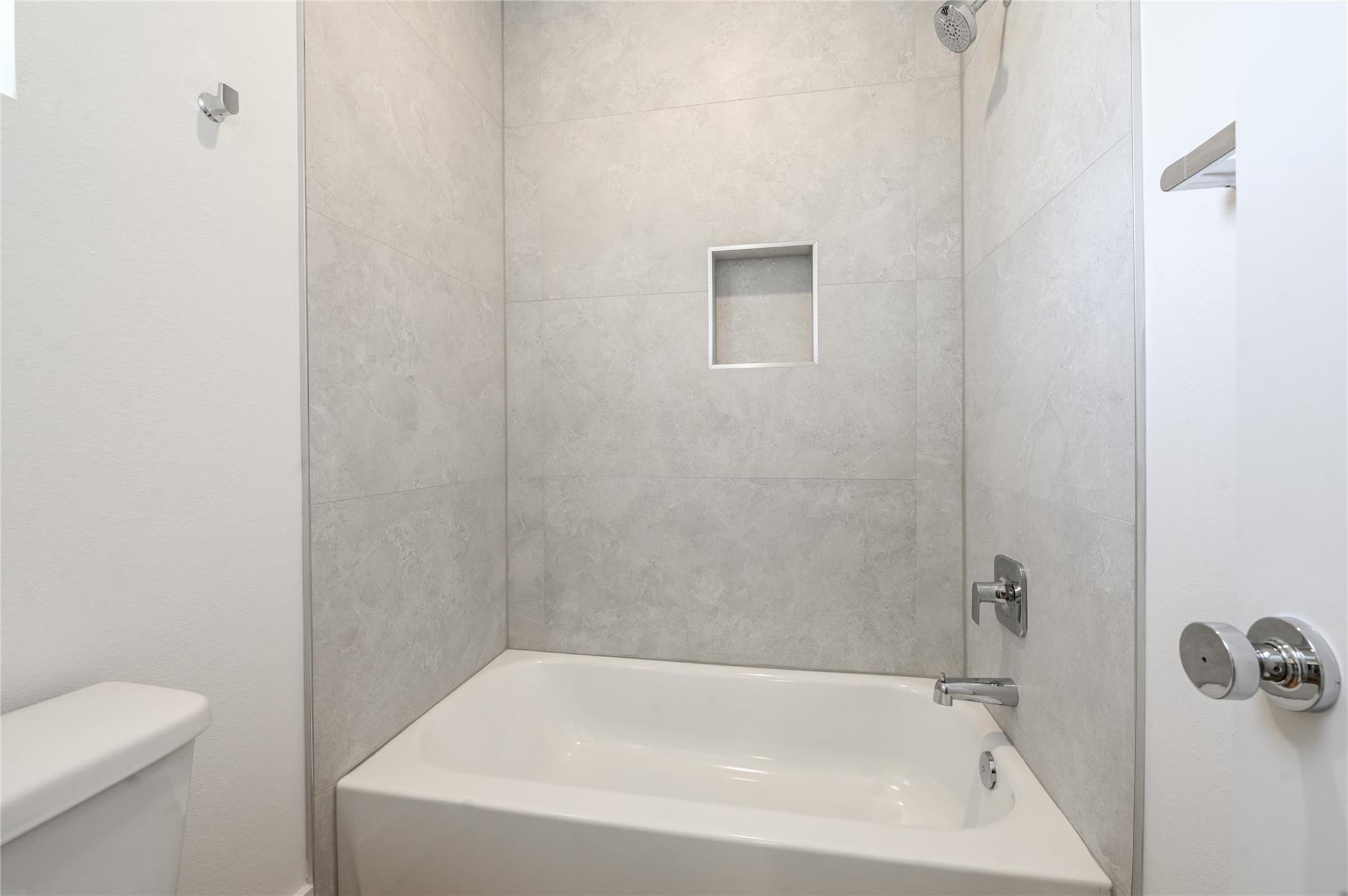 7607 Victory Reserve Street