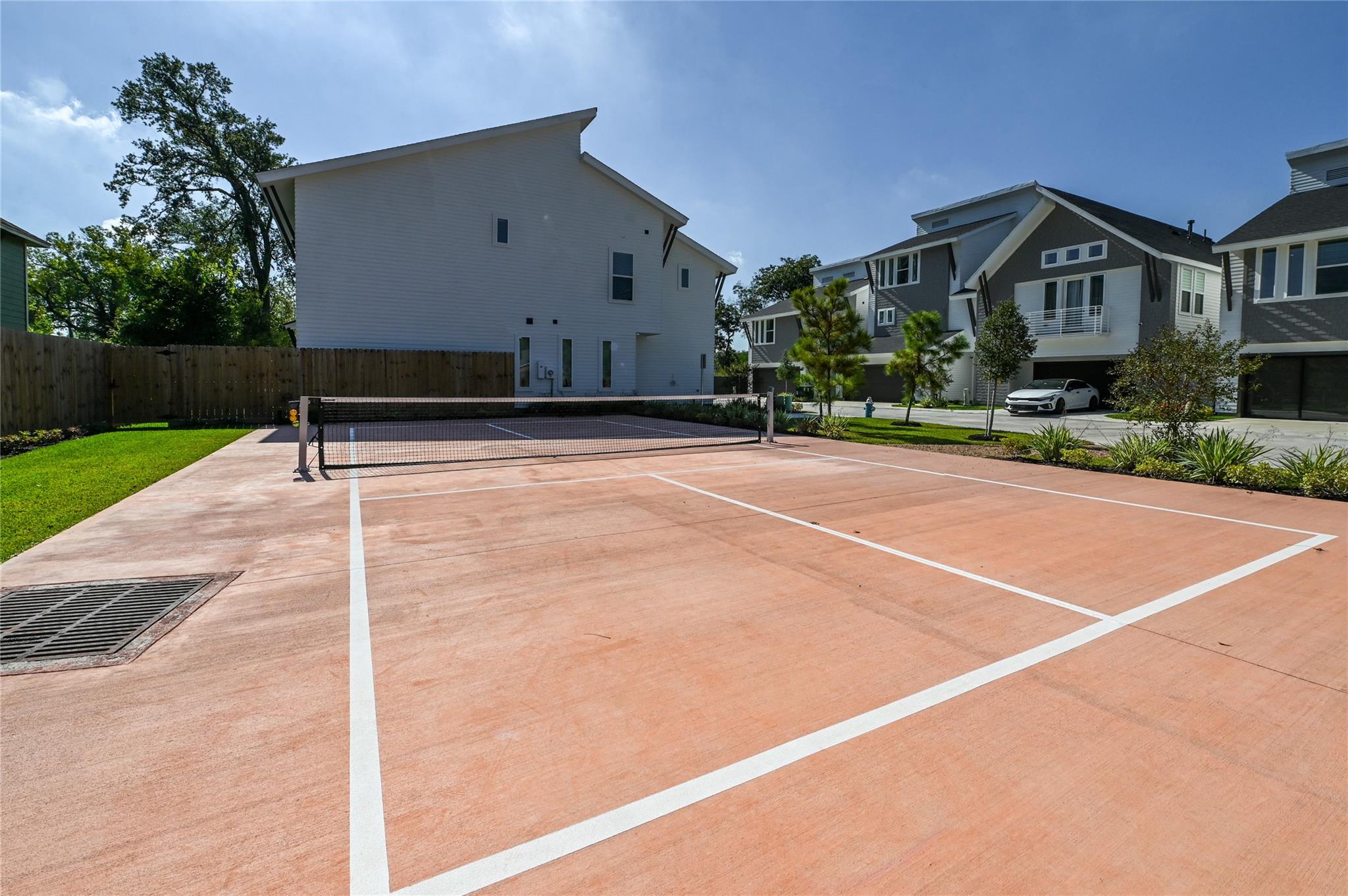 7607 Victory Reserve Street