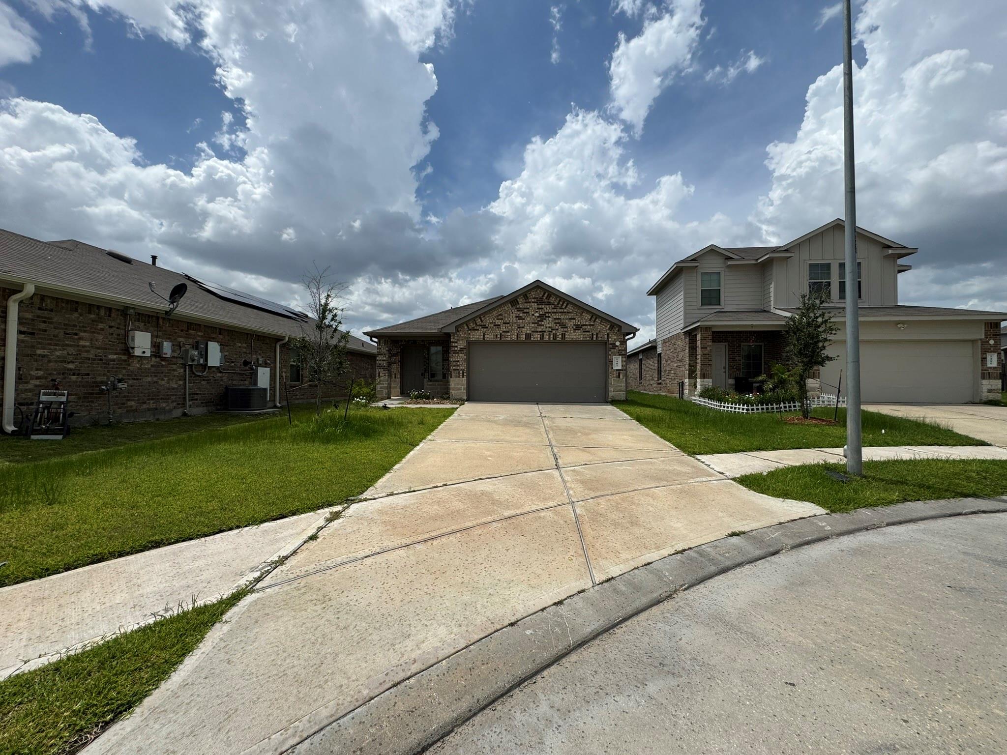 2407 Poplar Copse Court