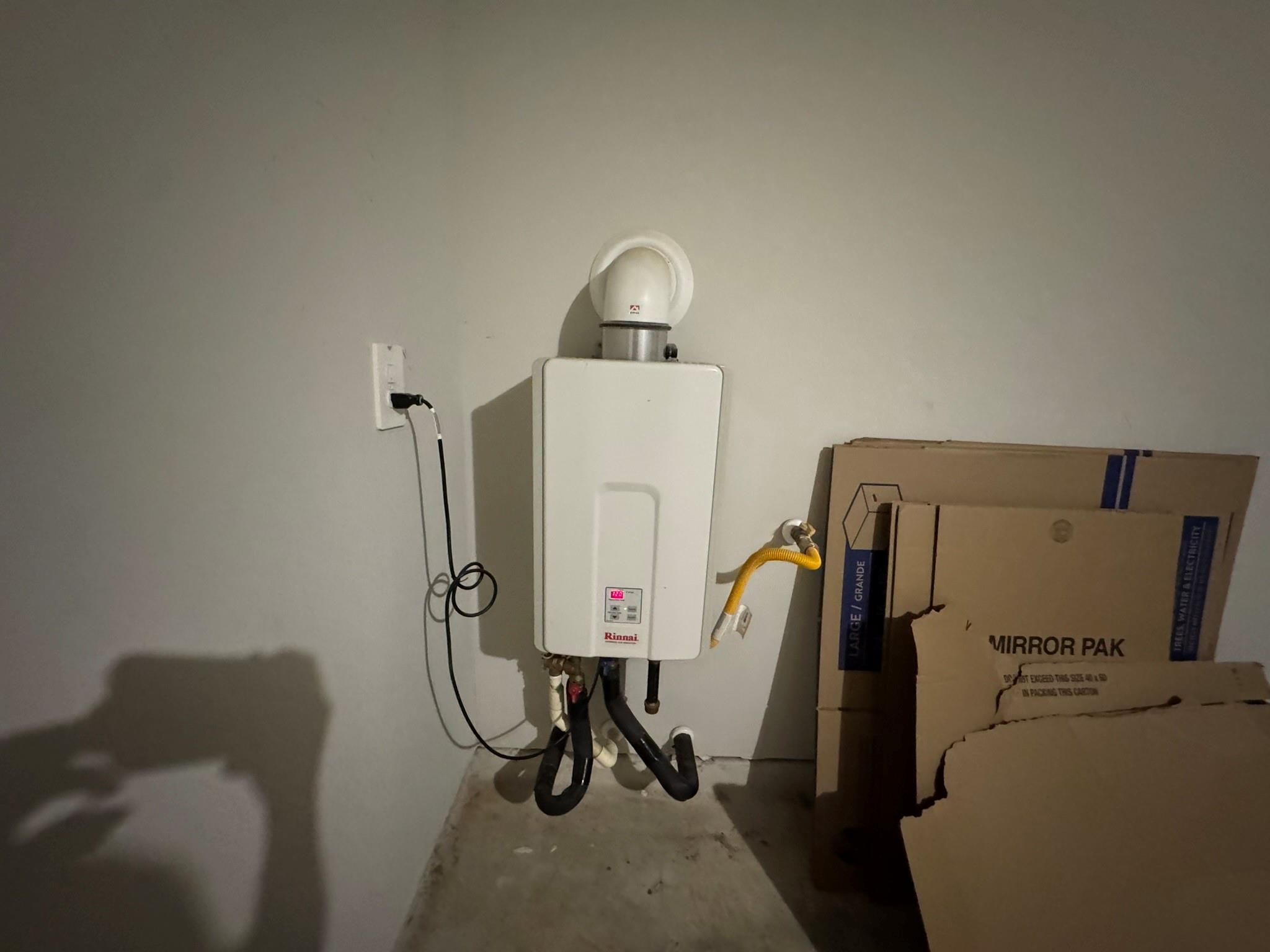 2407 Poplar Copse Court