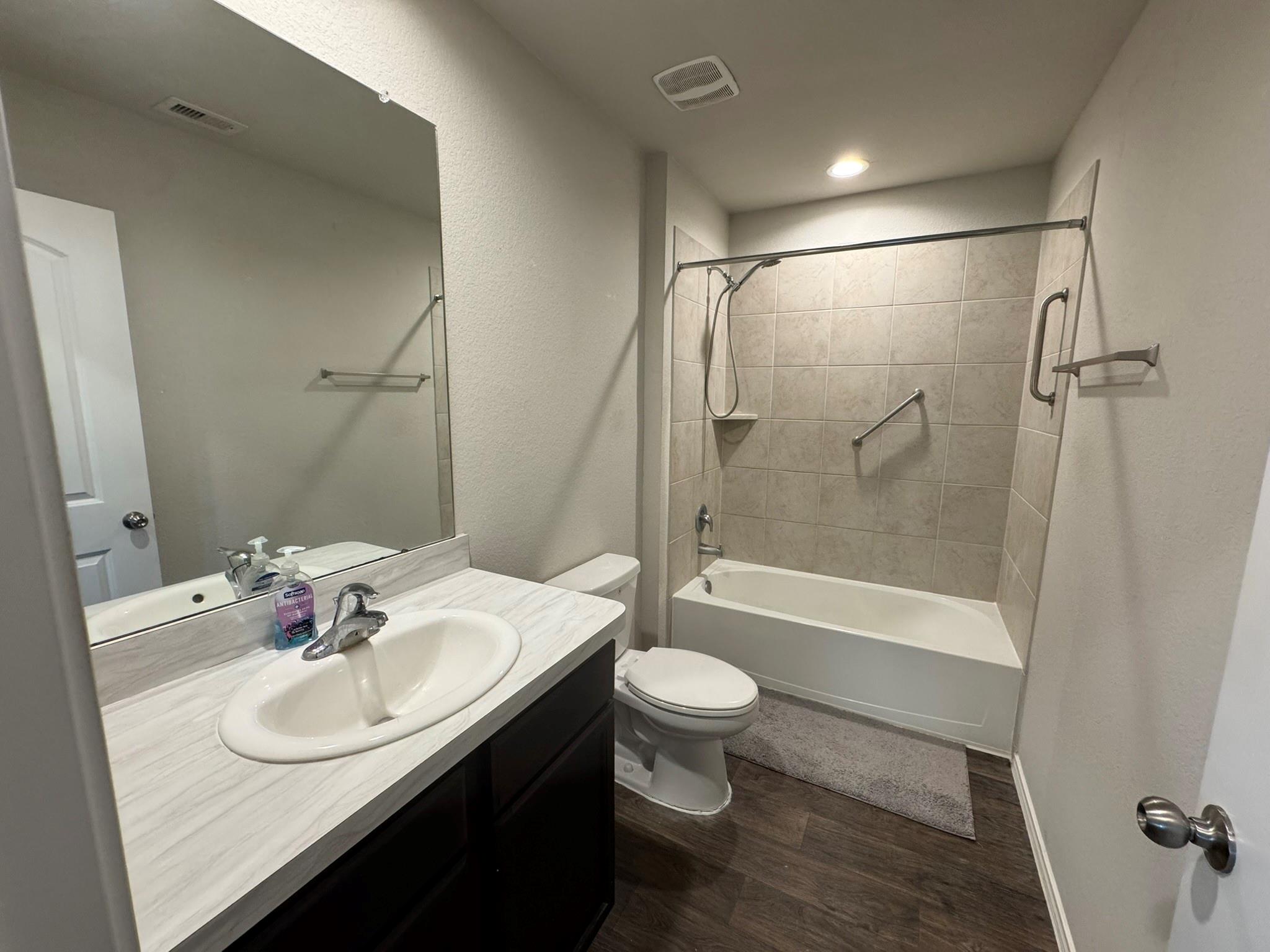 2407 Poplar Copse Court