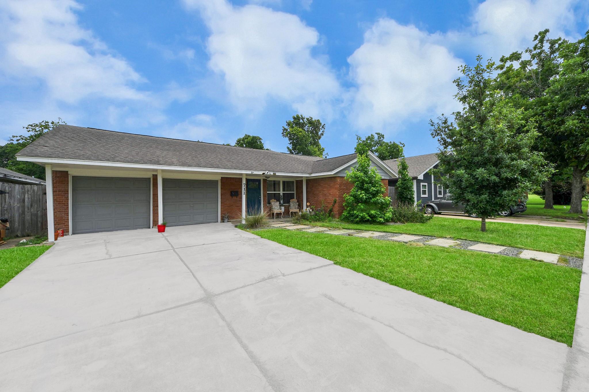 711 Kalmer Street