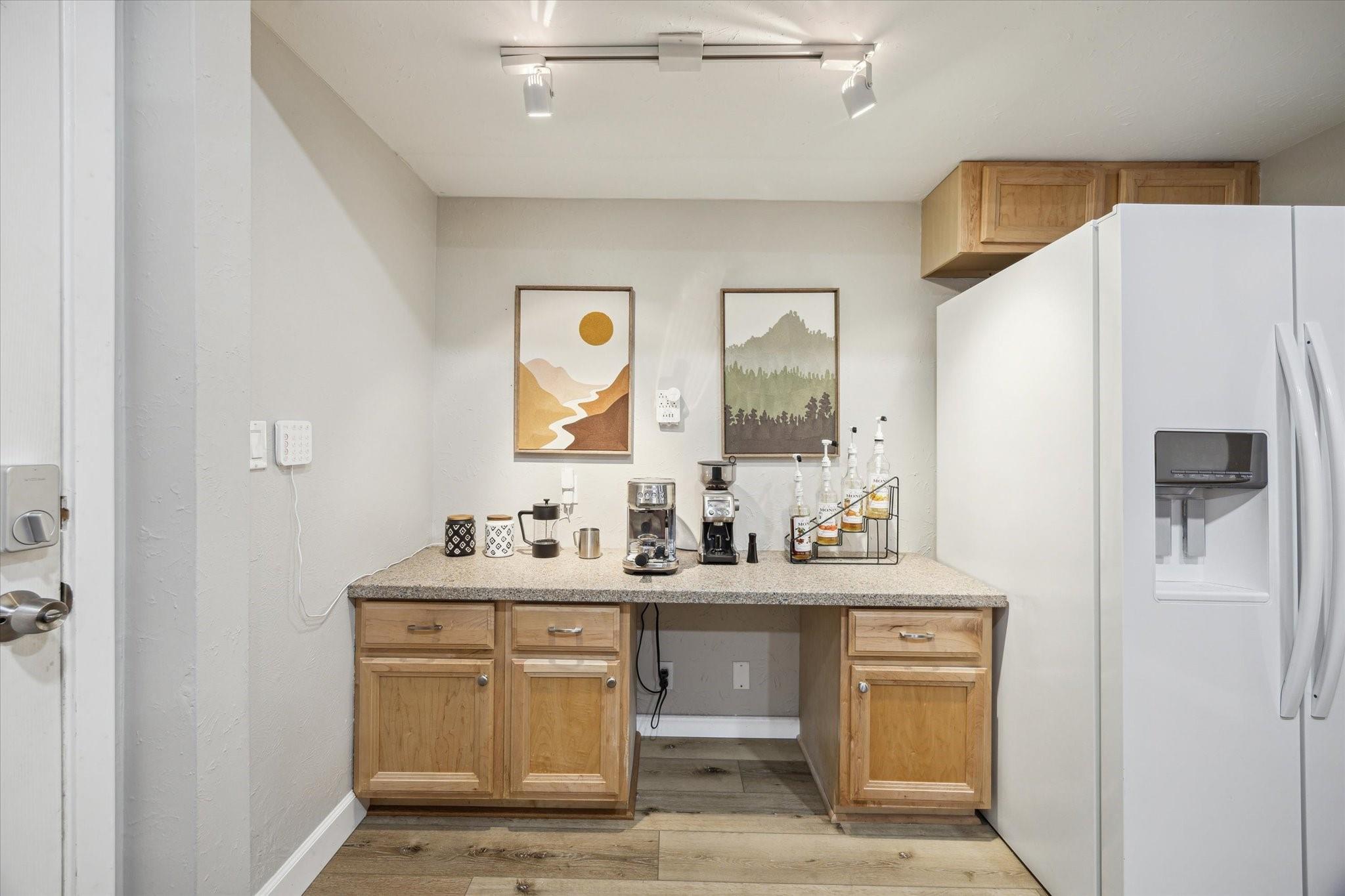 1608 Prairie Mark Lane